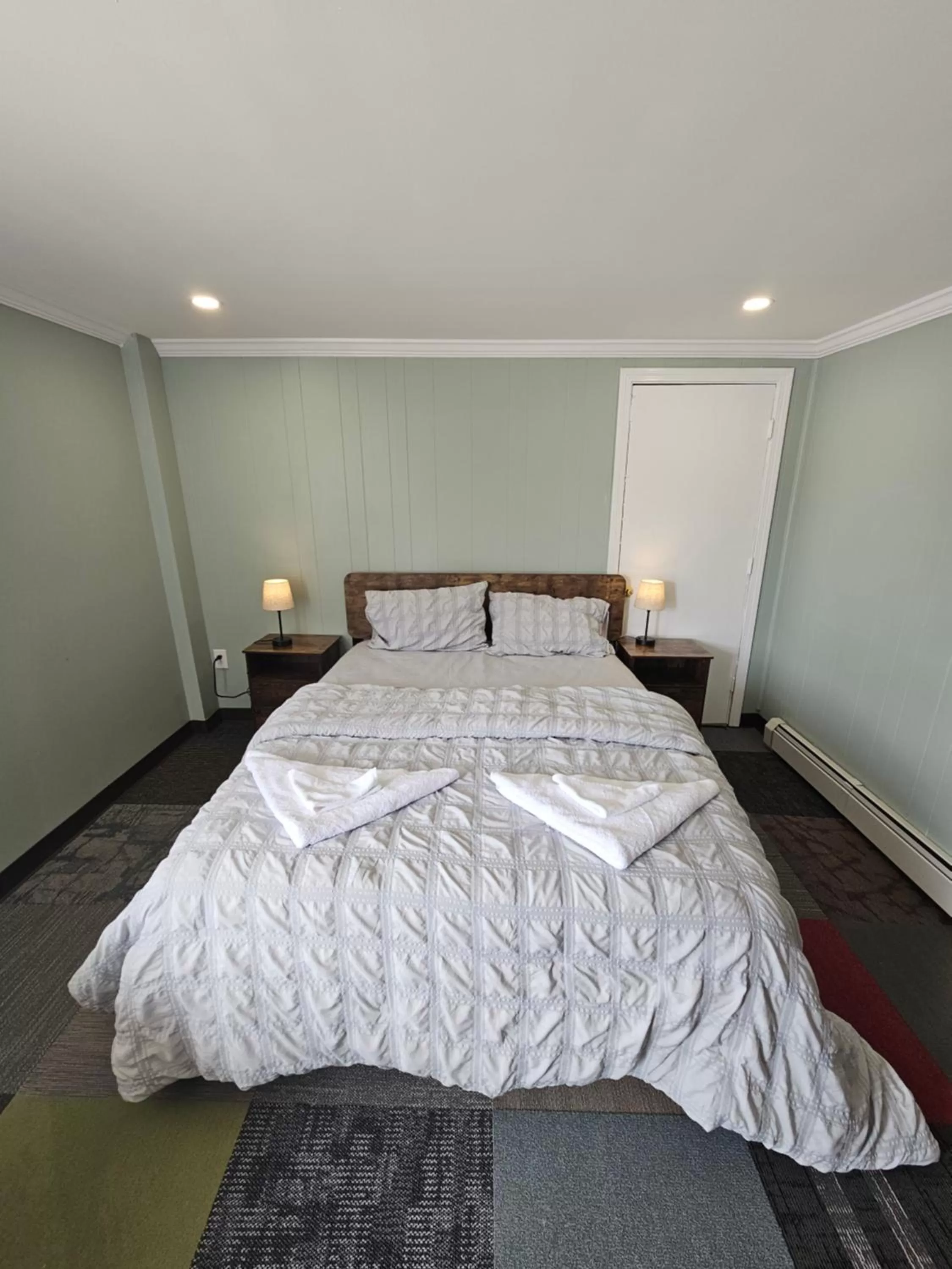 Queen Room in Vacation Inn