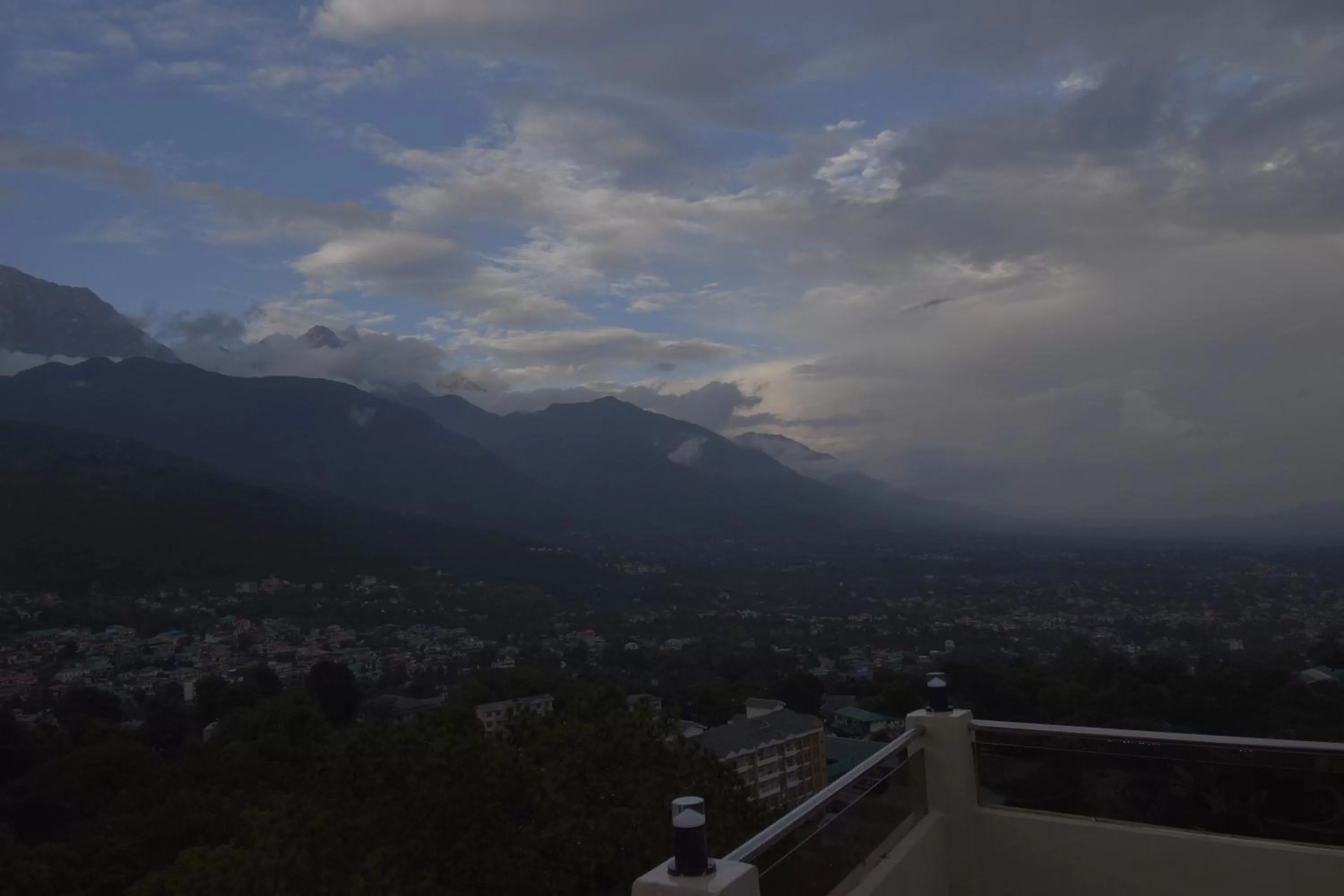 Natural landscape, Mountain View in The Royal Castle AC Centralized