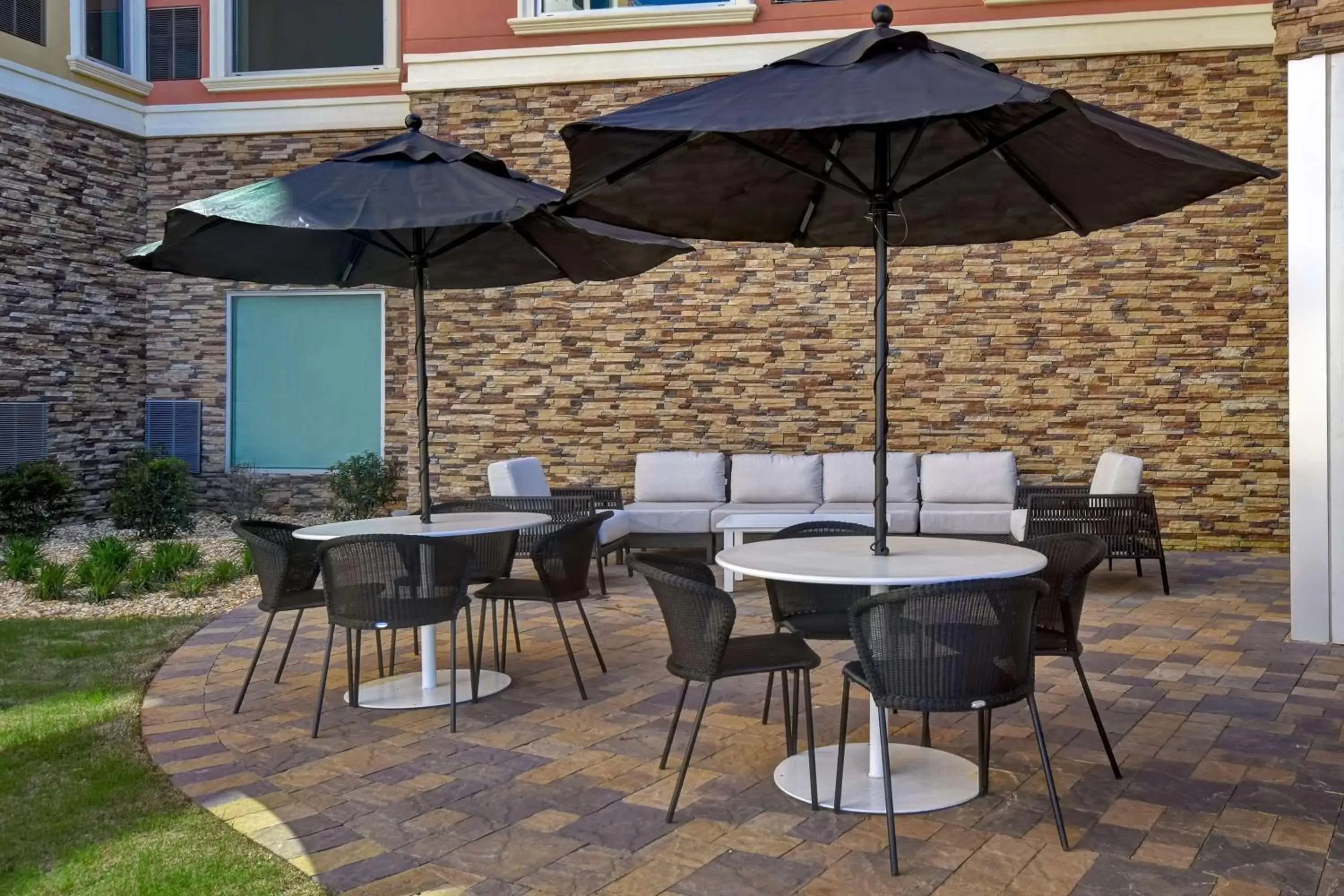 Property building, Restaurant/Places to Eat in Hyatt Place Huntsville