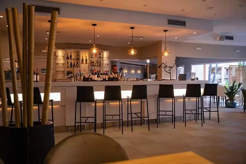 Lounge or bar, Lounge/Bar in Wyndham Grand Residences Costa del Sol