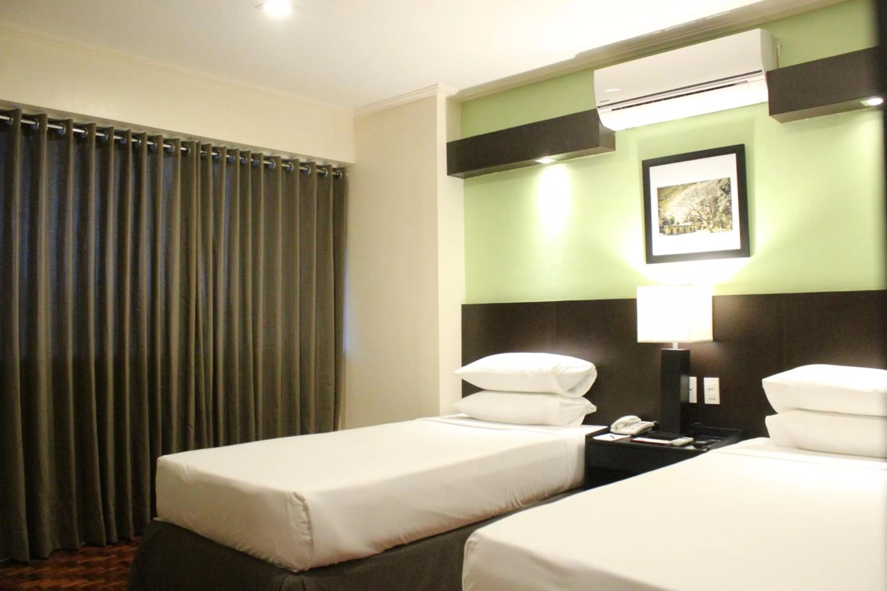 Photo of the whole room, Bed in Copacabana Apartment Hotel