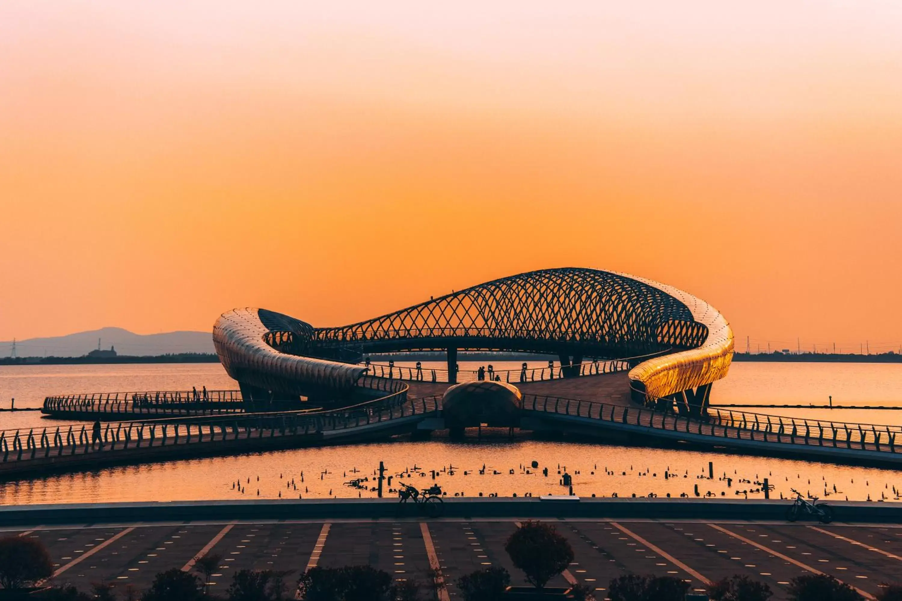 Cycling in Le Méridien Suzhou, Suzhou Bay