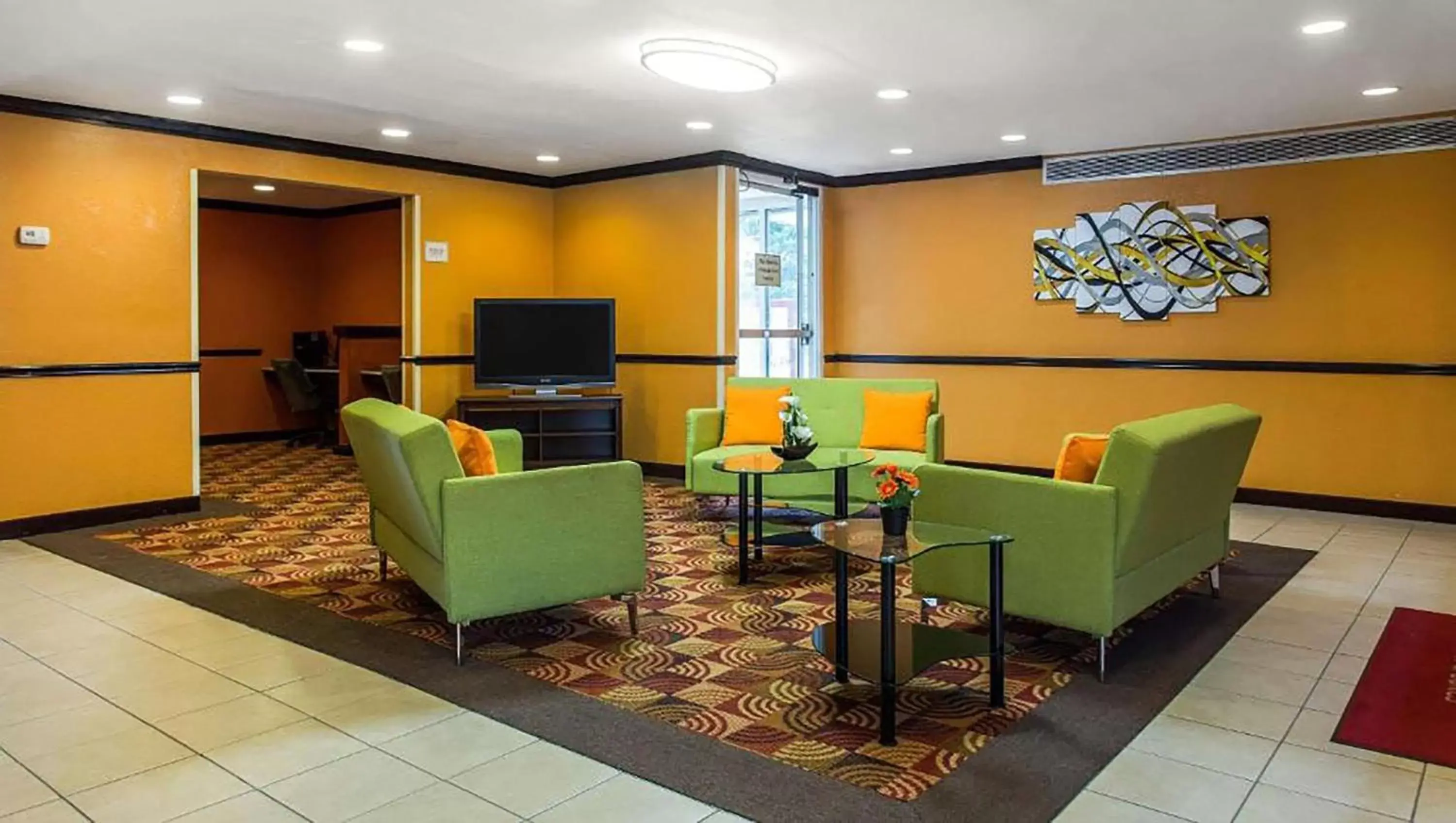 Lobby or reception in Studios & Suites 4 Less Charlotte