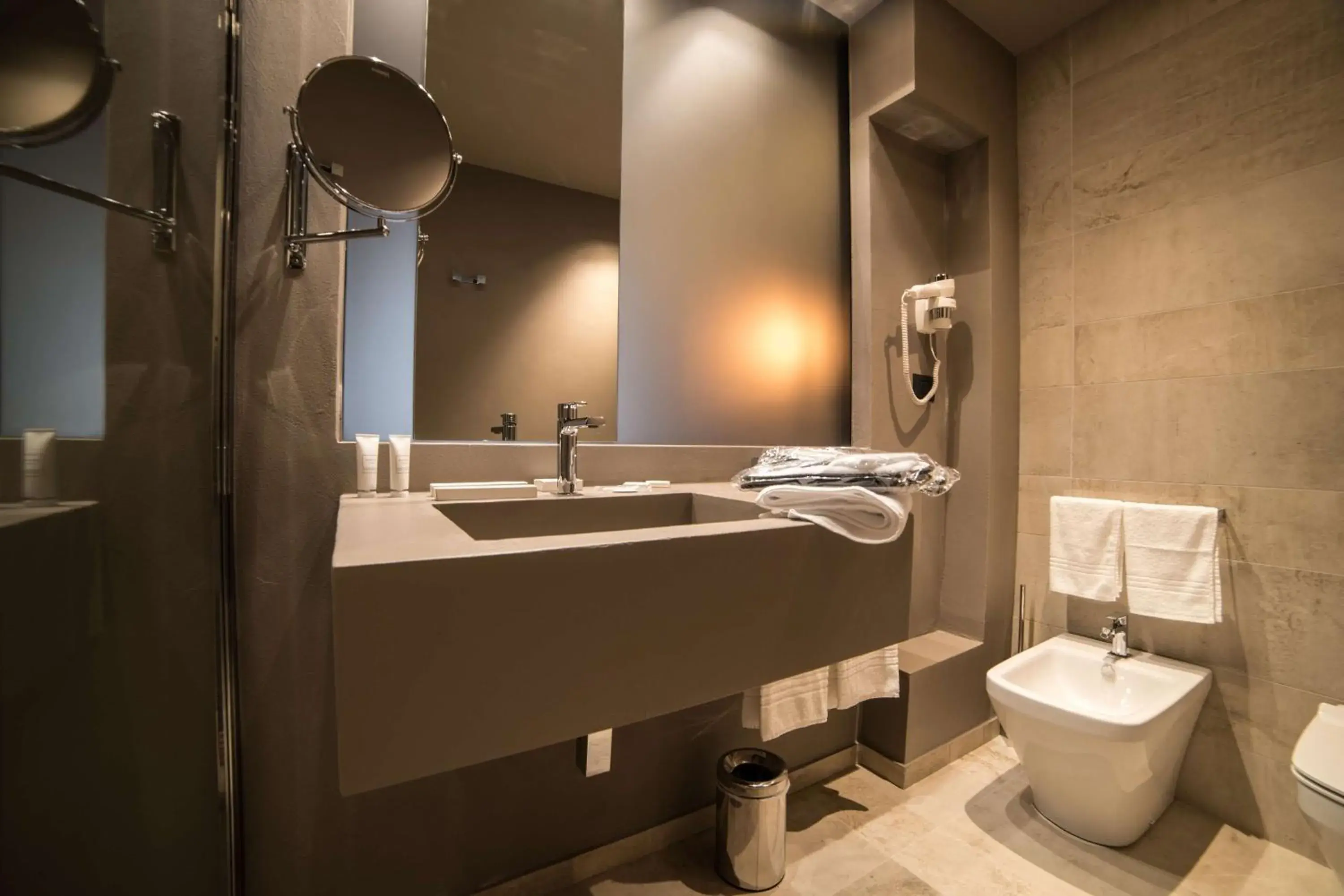 Shower, Bathroom in Best Western Plus Hotel Terre di Eolo