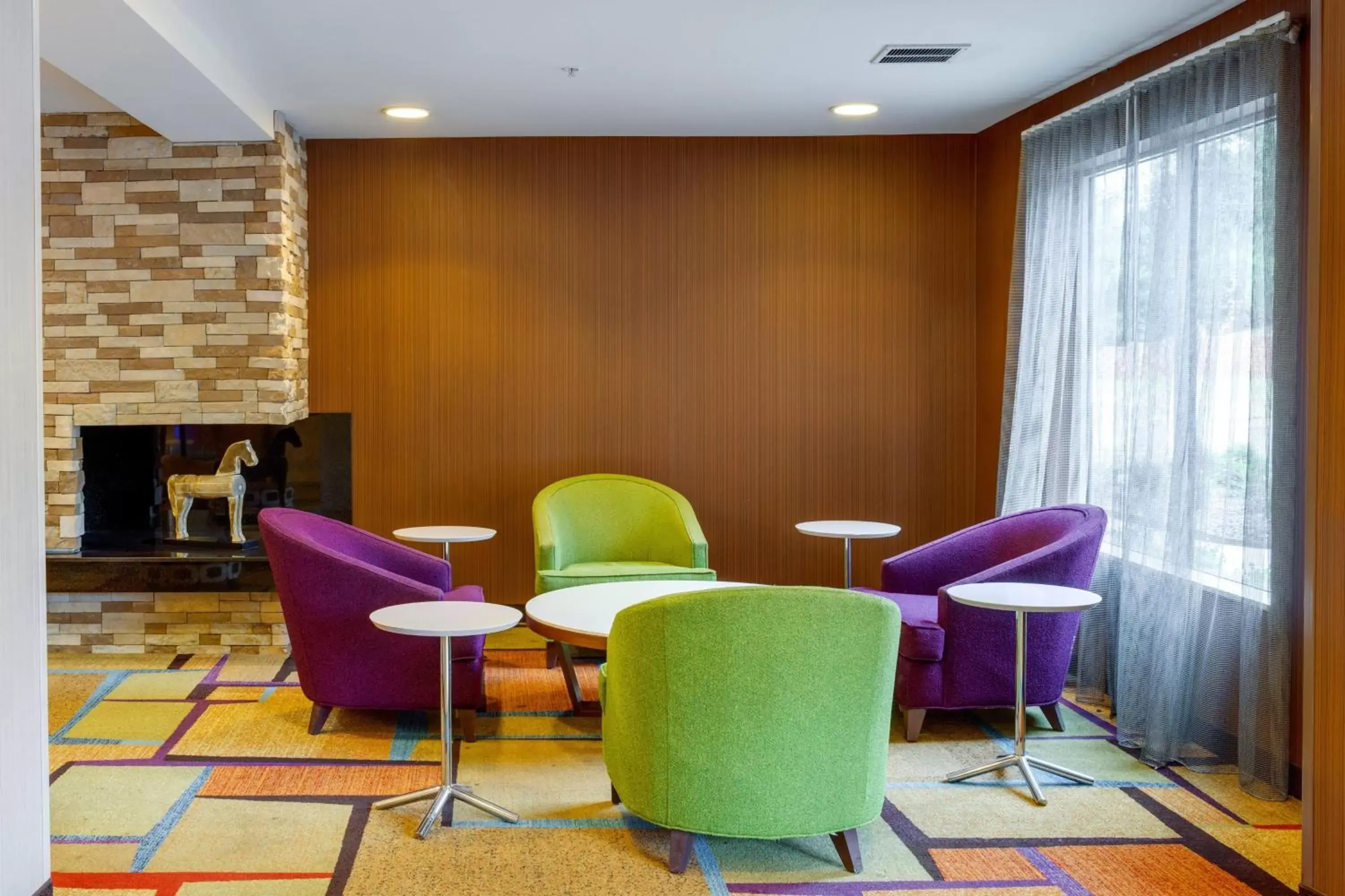 Lobby or reception in Fairfield Inn & Suites by Marriott Edmond