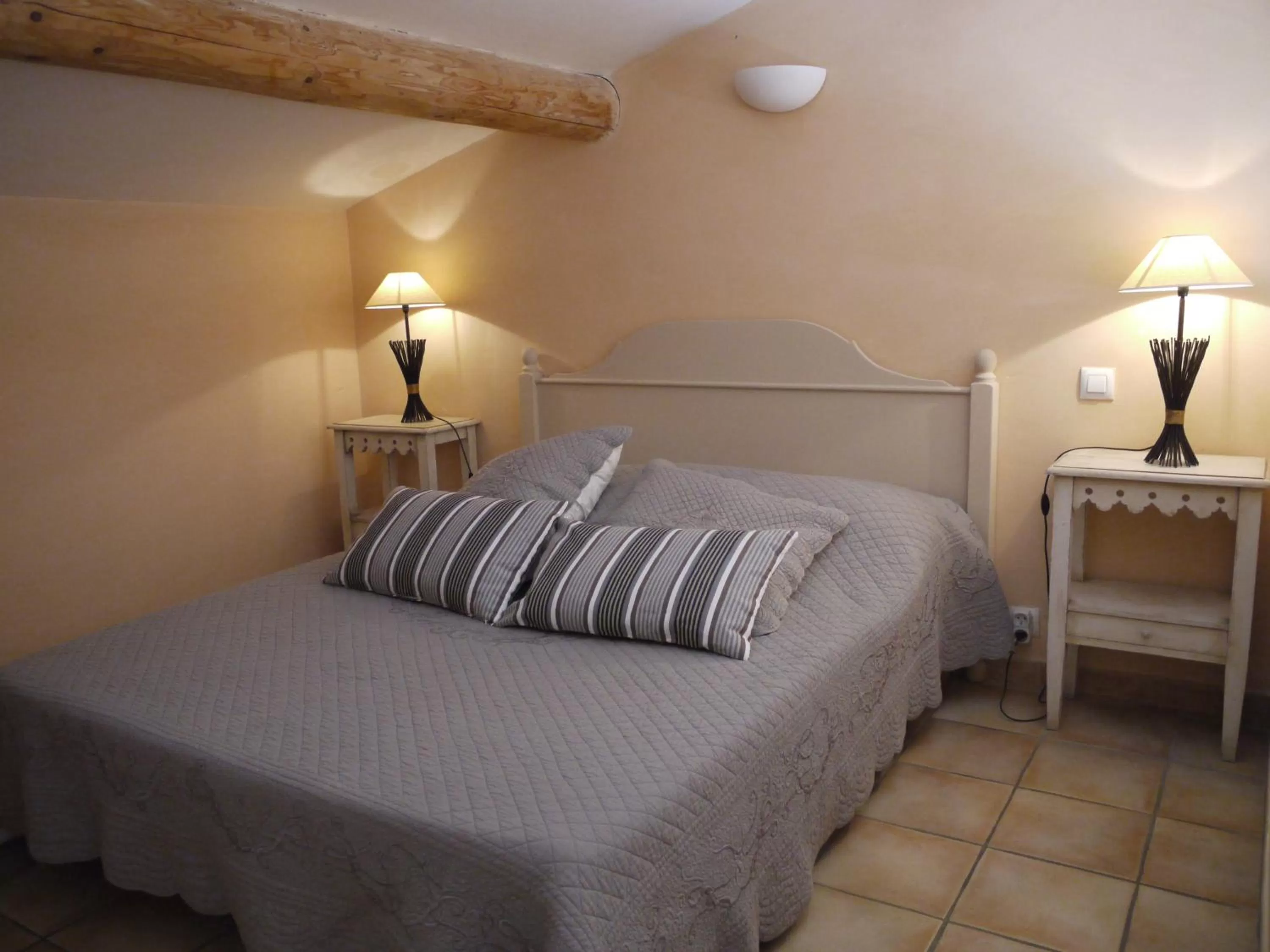 Other, Bed in Mas des Marguerites