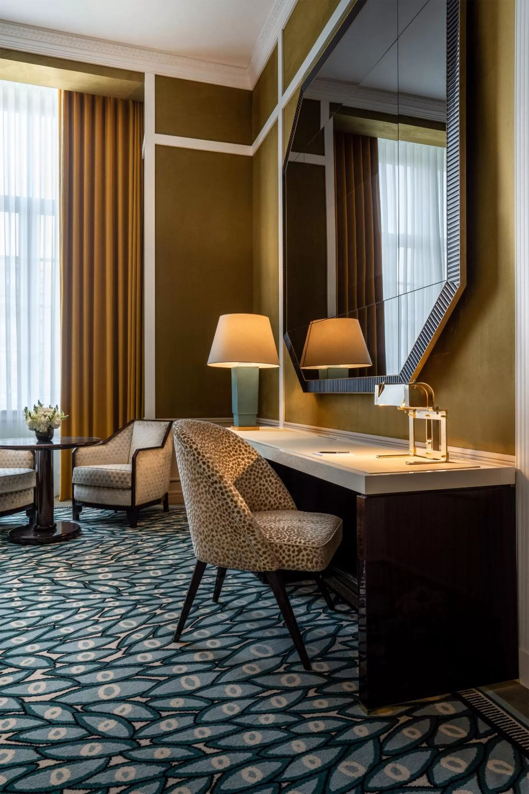 Living room, Bed in Maison Albar - Le Monumental Palace