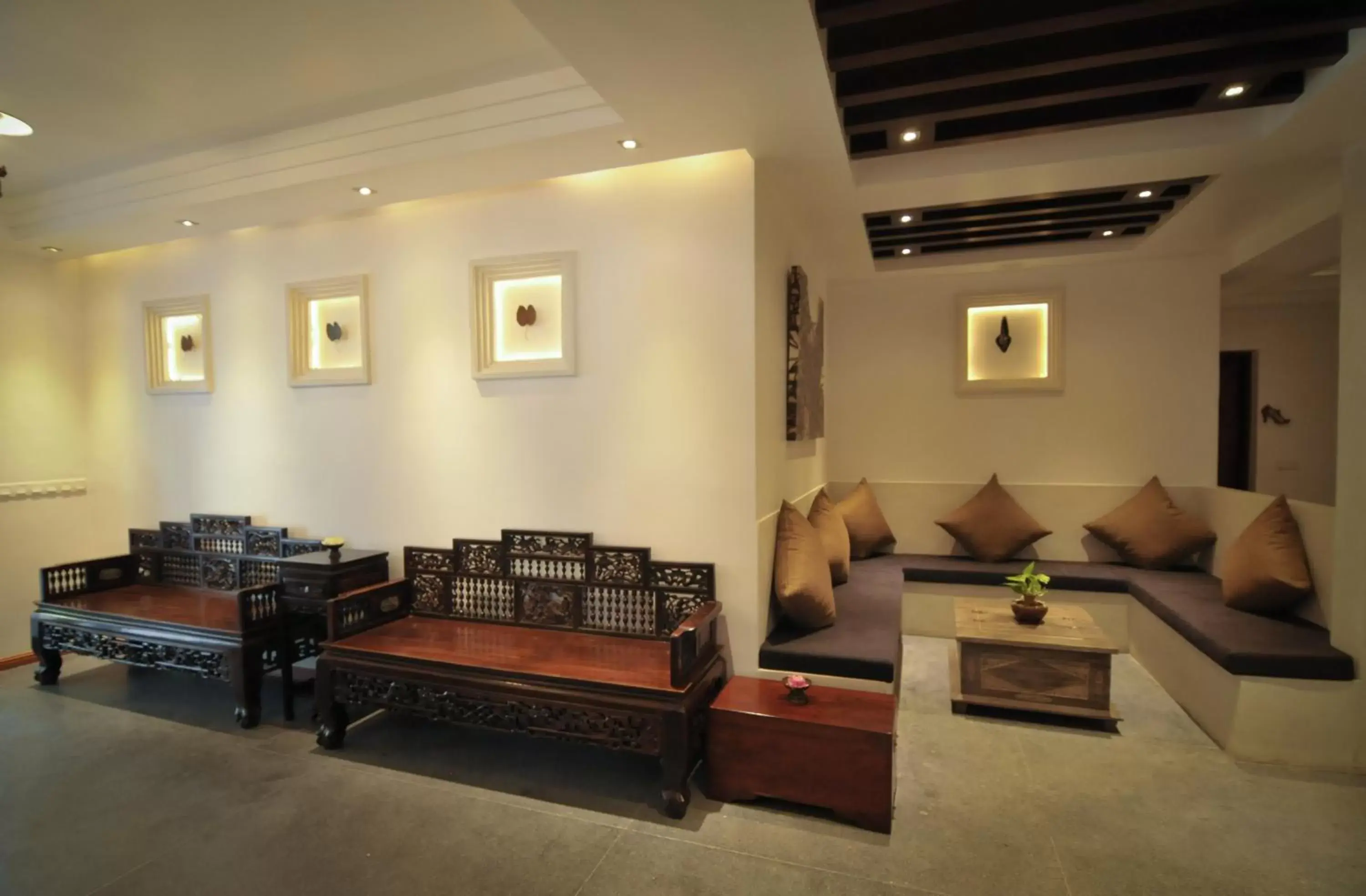 Lobby or reception, Seating Area in La Rose Suites