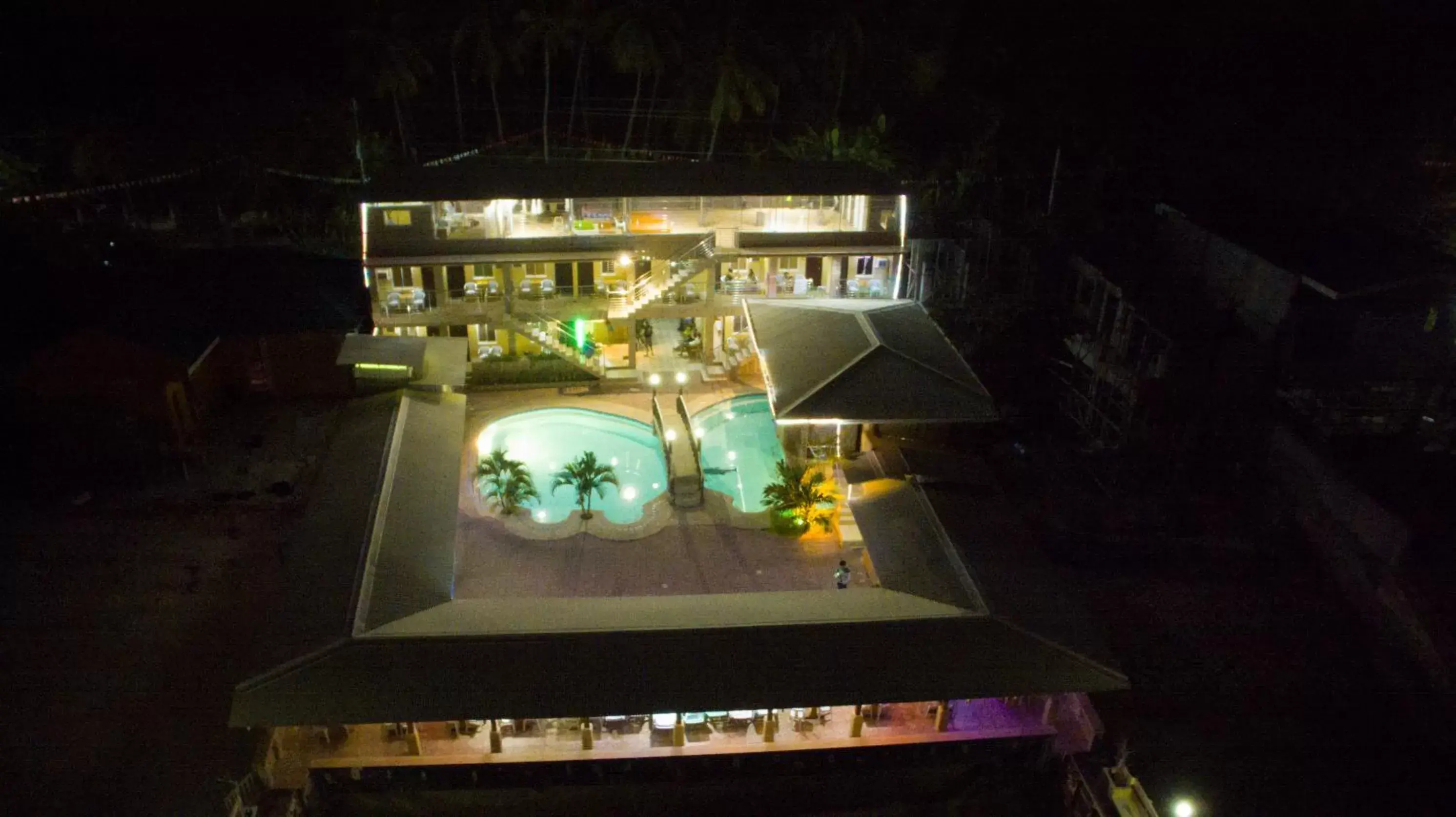 Night, Pool View in GingGing Hotel And Resort