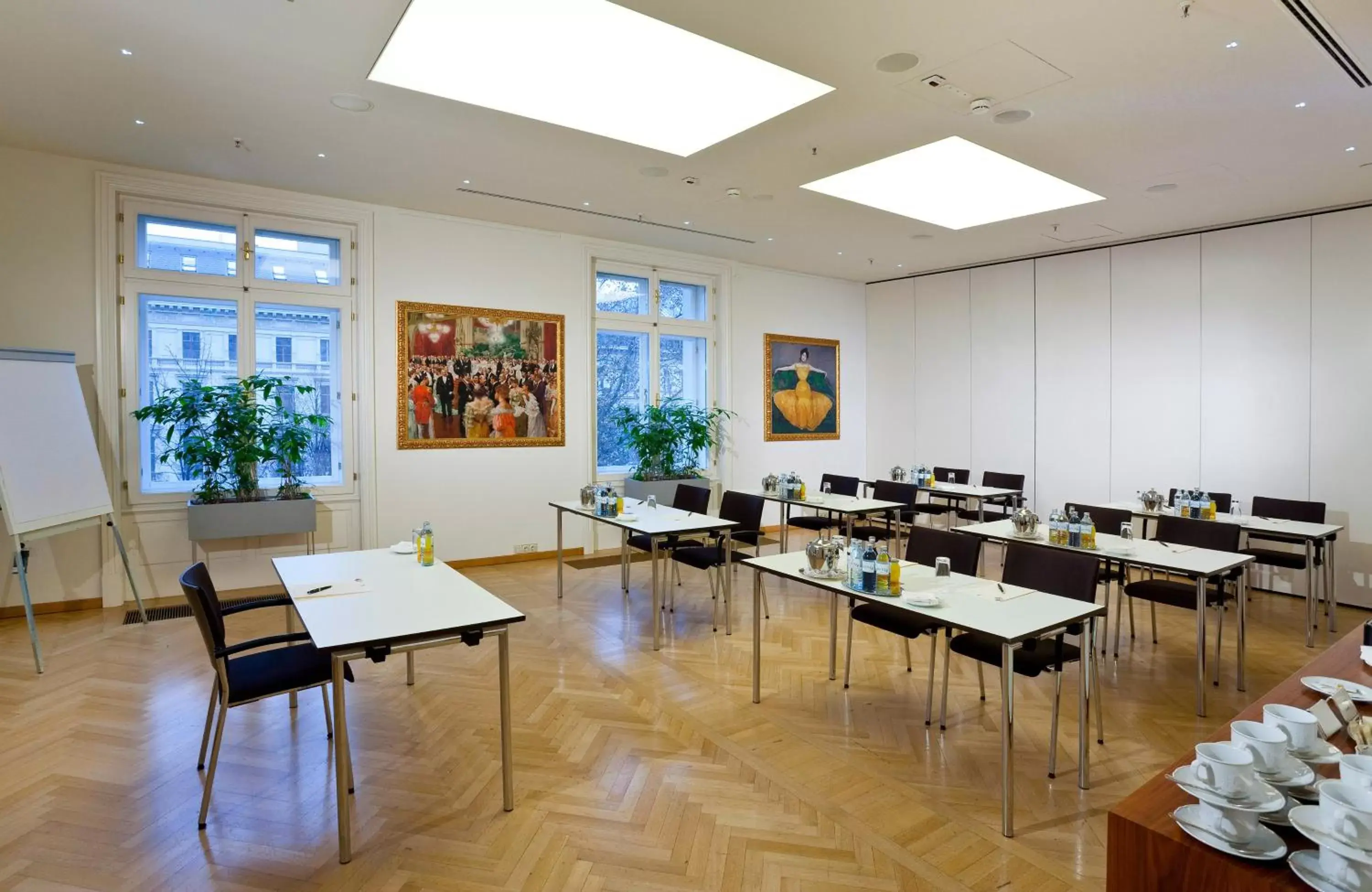 Meeting/conference room, Restaurant/Places to Eat in Grand Hotel Wien