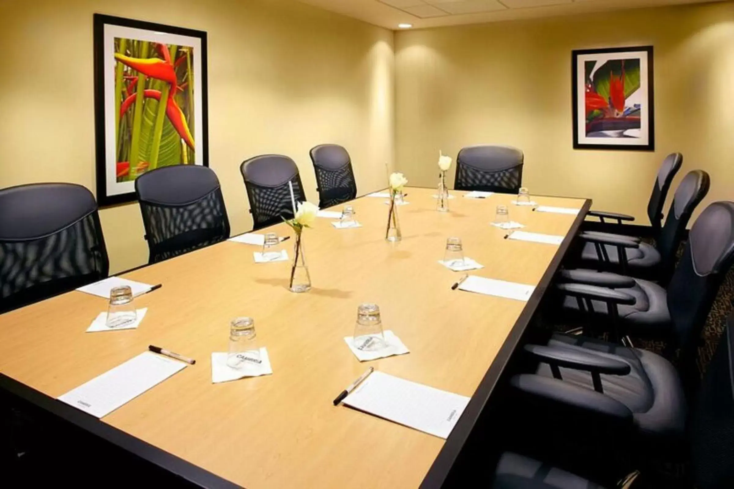Meeting/conference room in Cambria Hotel Miami Airport - Blue Lagoon