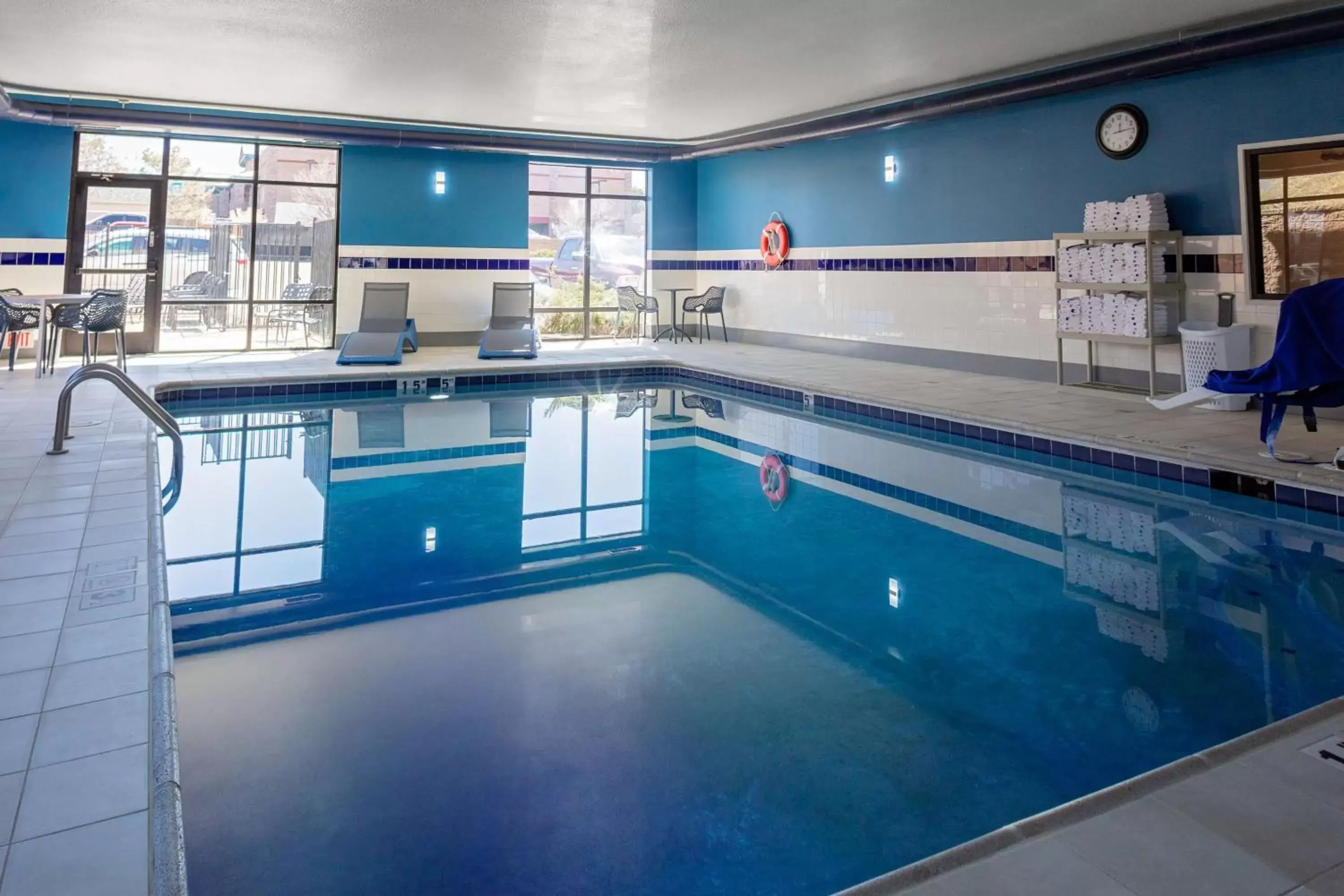 Pool view, Swimming Pool in Hampton Inn Castle Rock