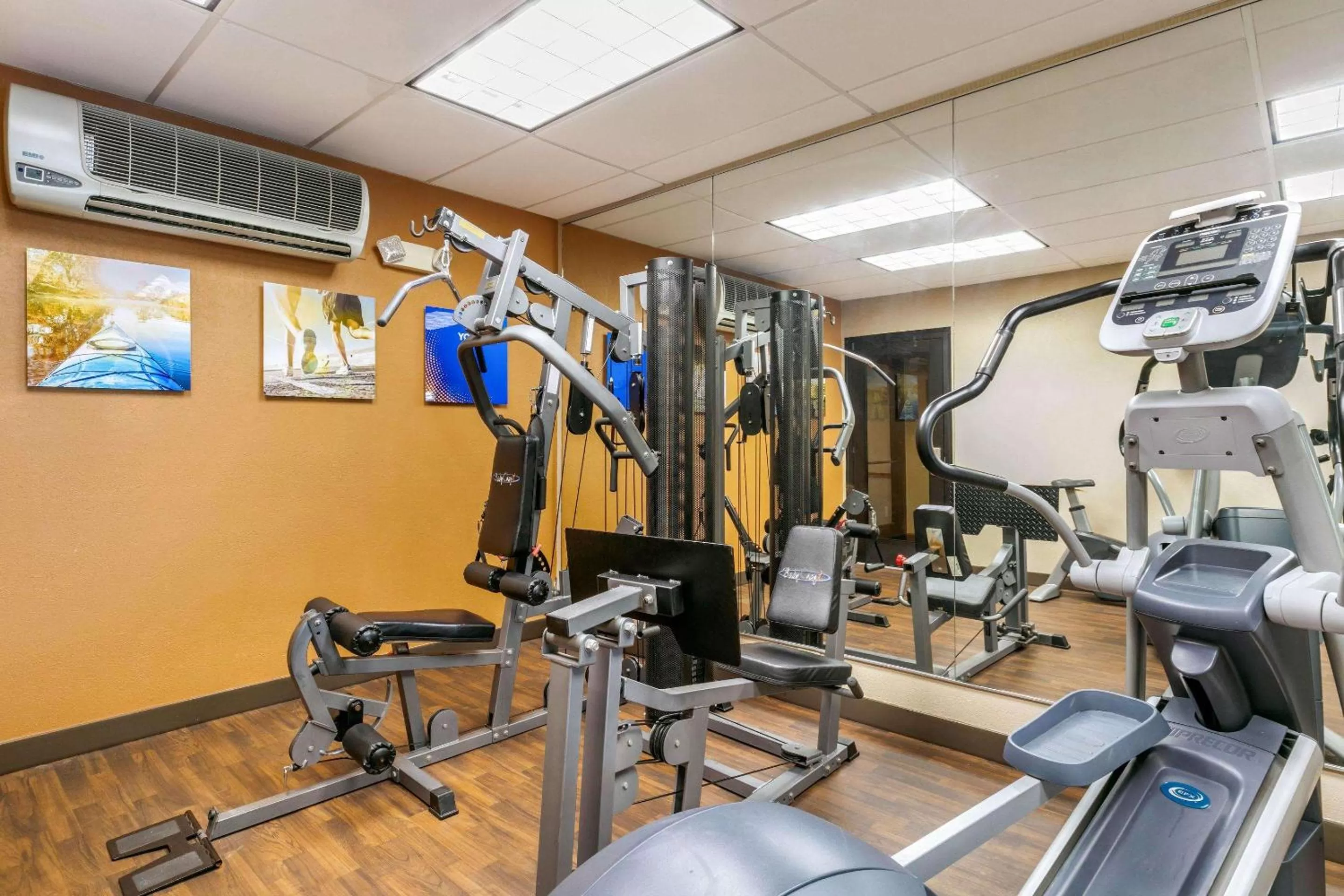 Fitness centre/facilities in Comfort Suites Hopkinsville near Fort Campbell