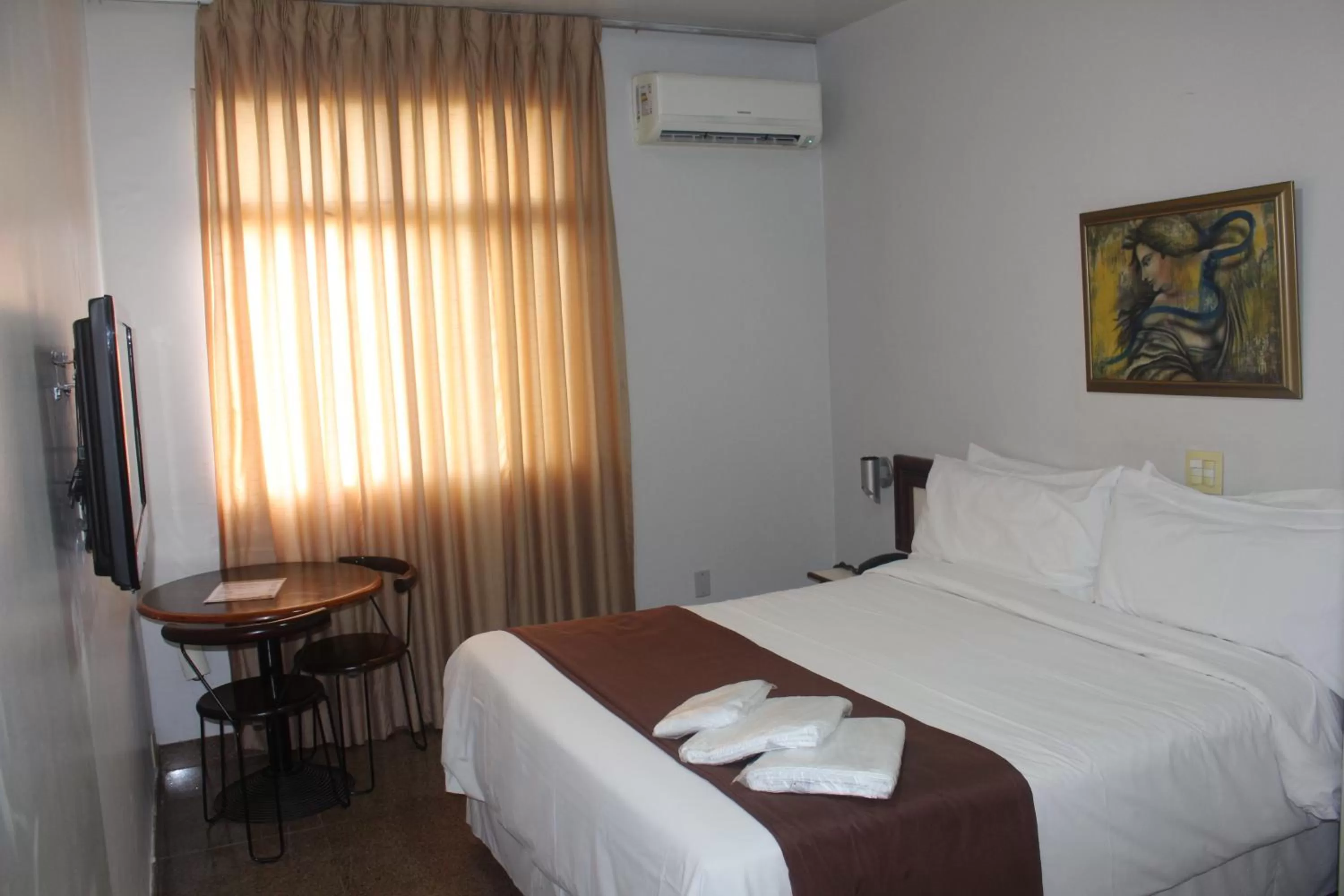 Bed in Hotel Oscar Econômico Montes Claros