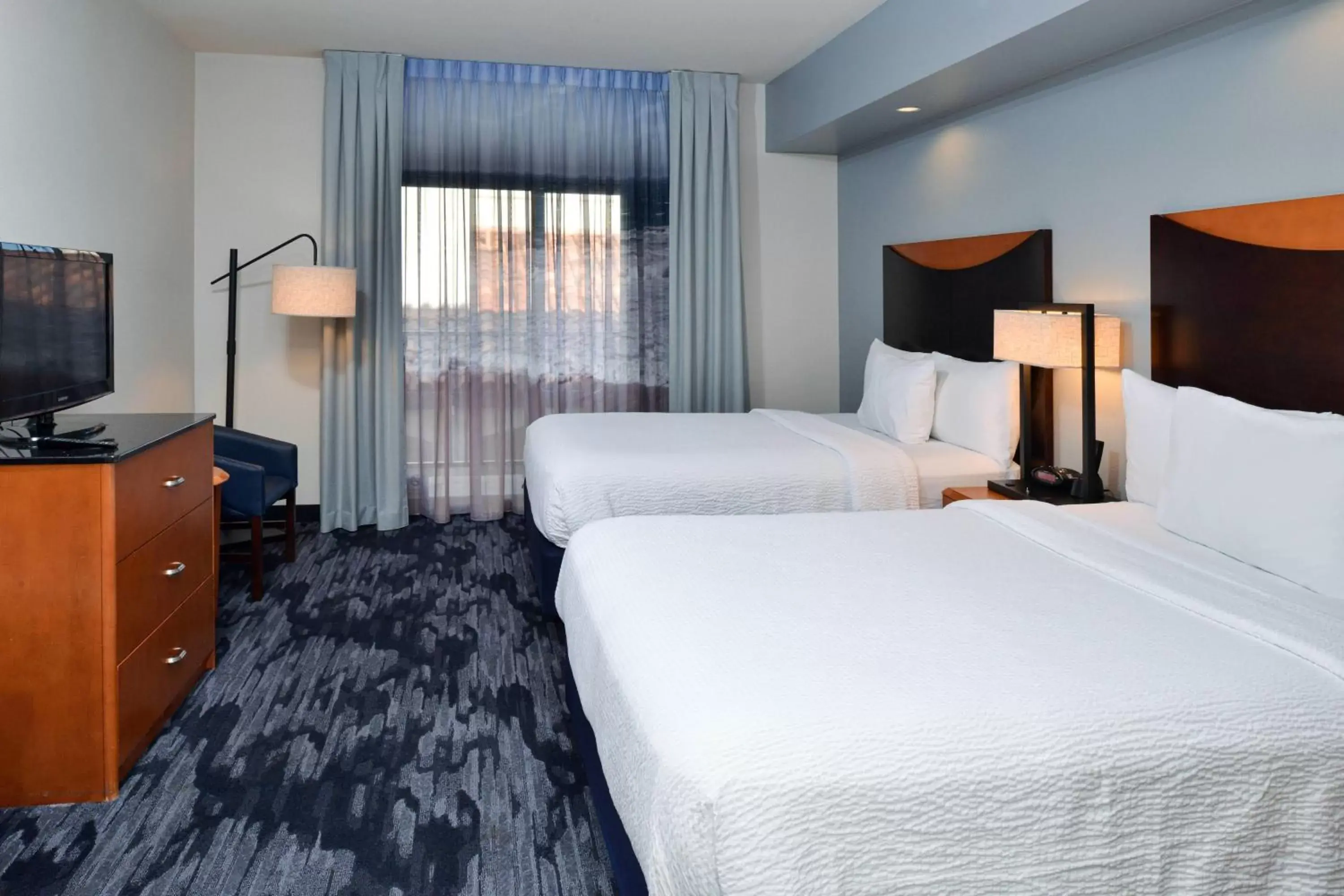 Bedroom, Bed in Fairfield Inn & Suites Santa Cruz - Capitola