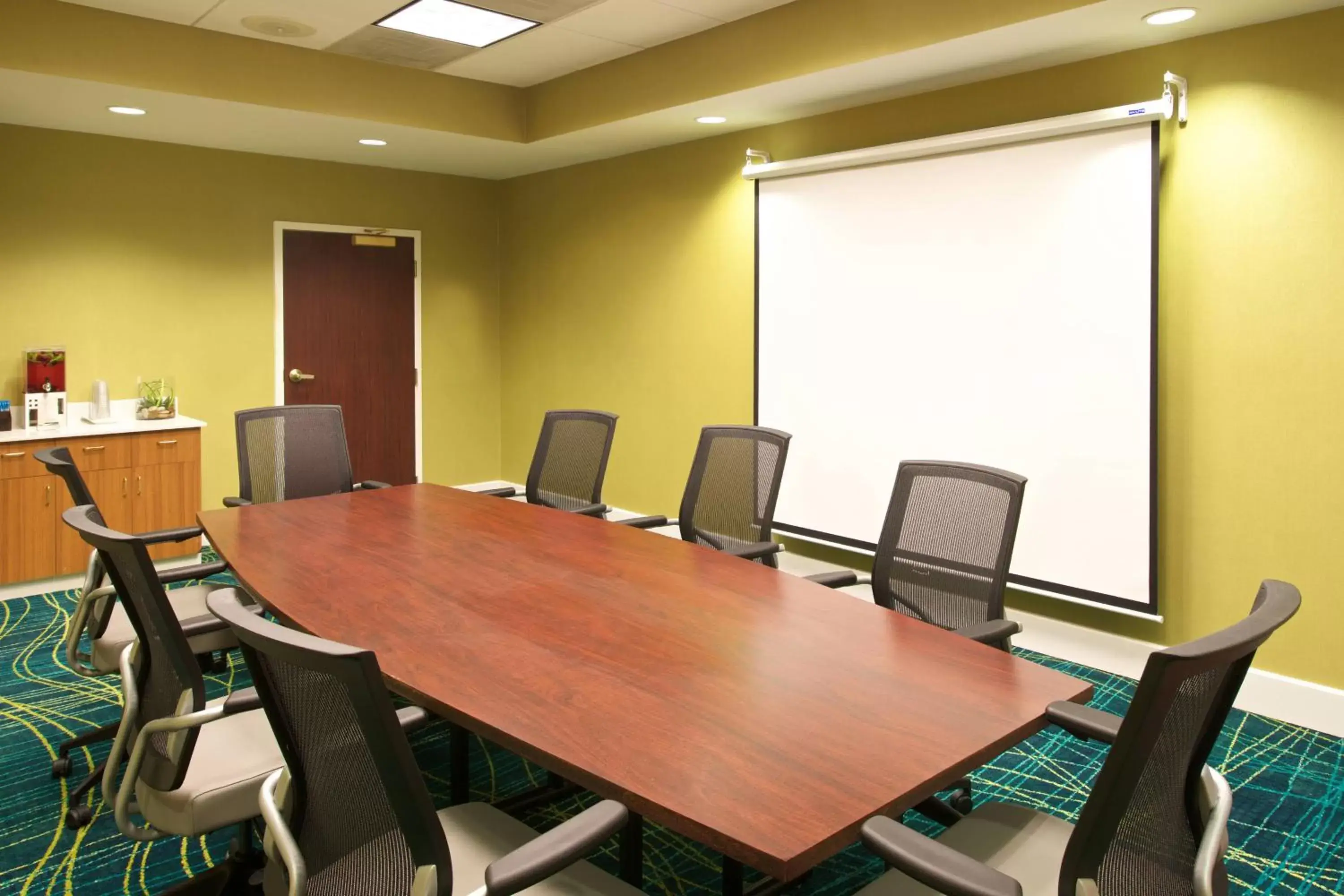 Meeting/conference room in SpringHill Suites by Marriott Baltimore BWI Airport