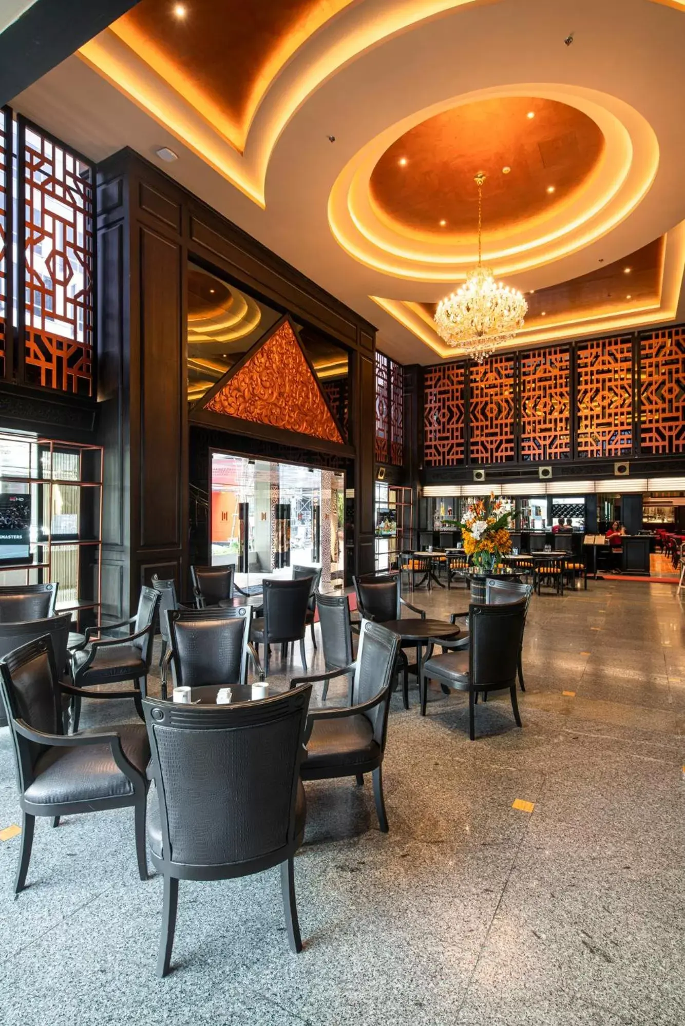 Lobby or reception, Lounge/Bar in Manhattan Hotel Bangkok