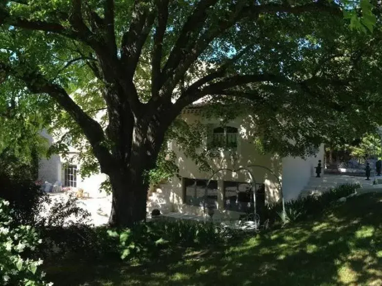 Property Building in Le Moulin de Sonnailles