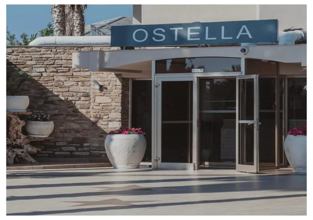 Facade/entrance in Hotel Restaurant & Spa L'Ostella