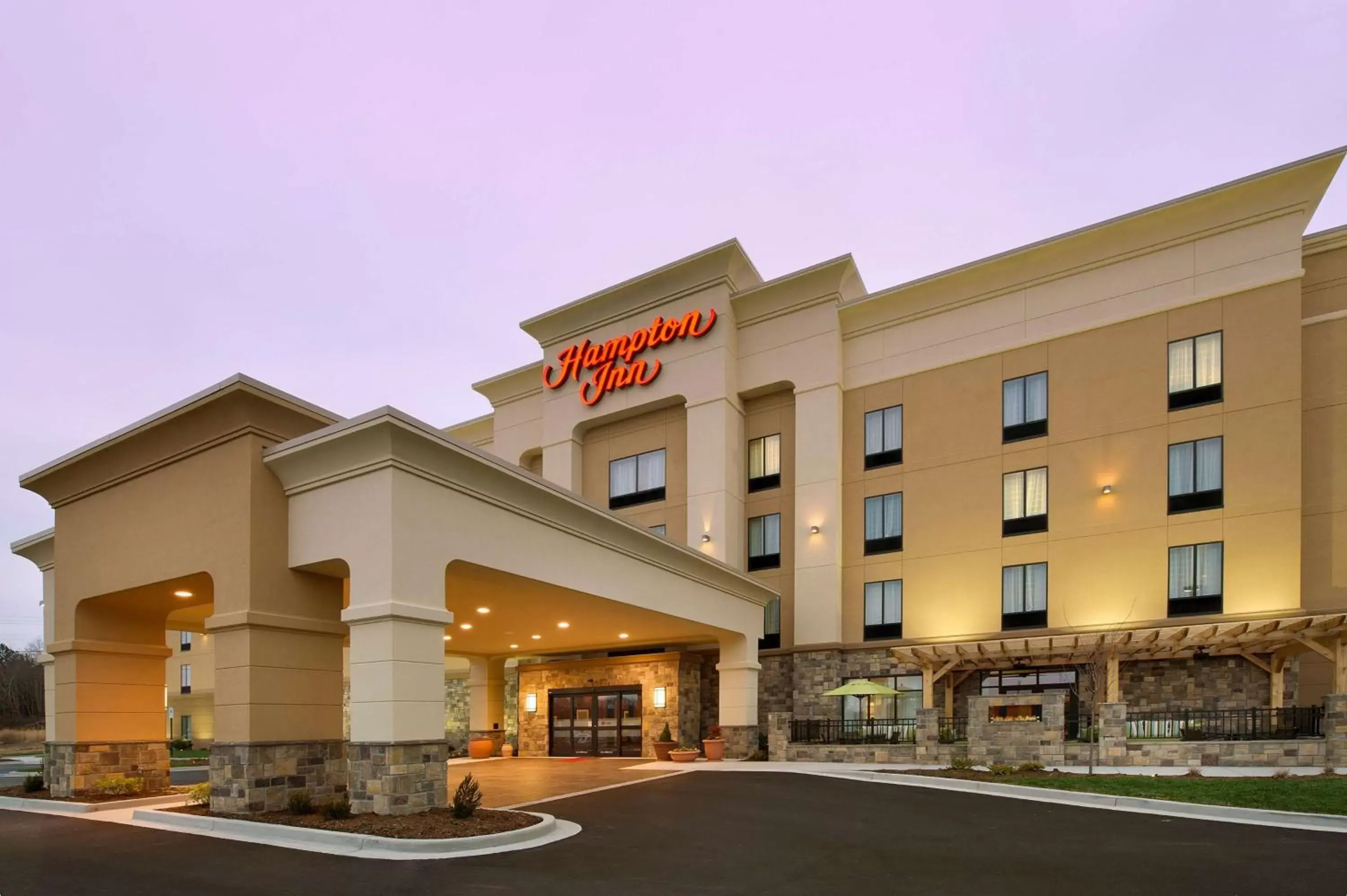 Property Building in Hampton Inn Cleveland Tennessee