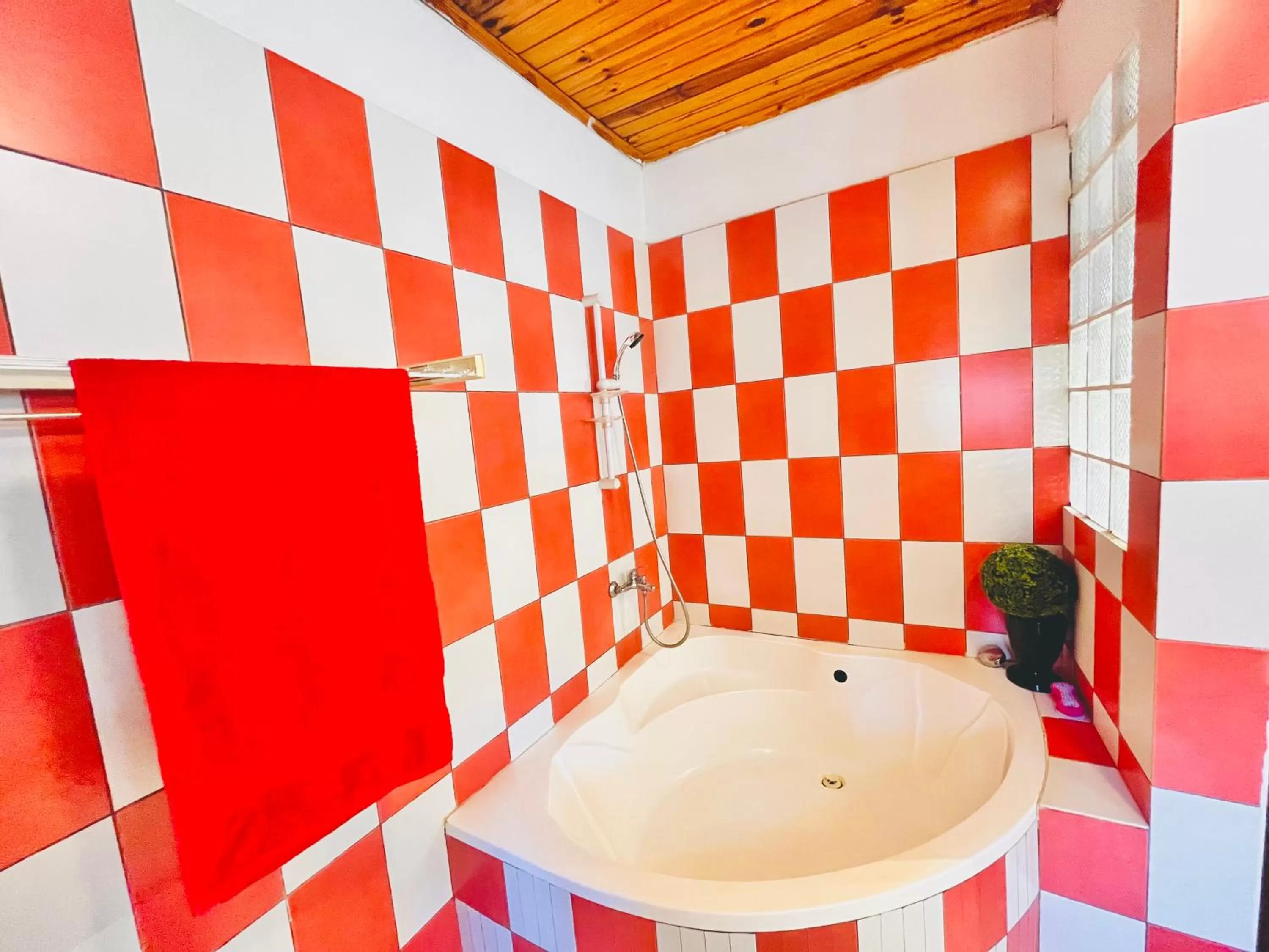 Bath, Bathroom in Régina Lodge Diégo Suarez Madagascar