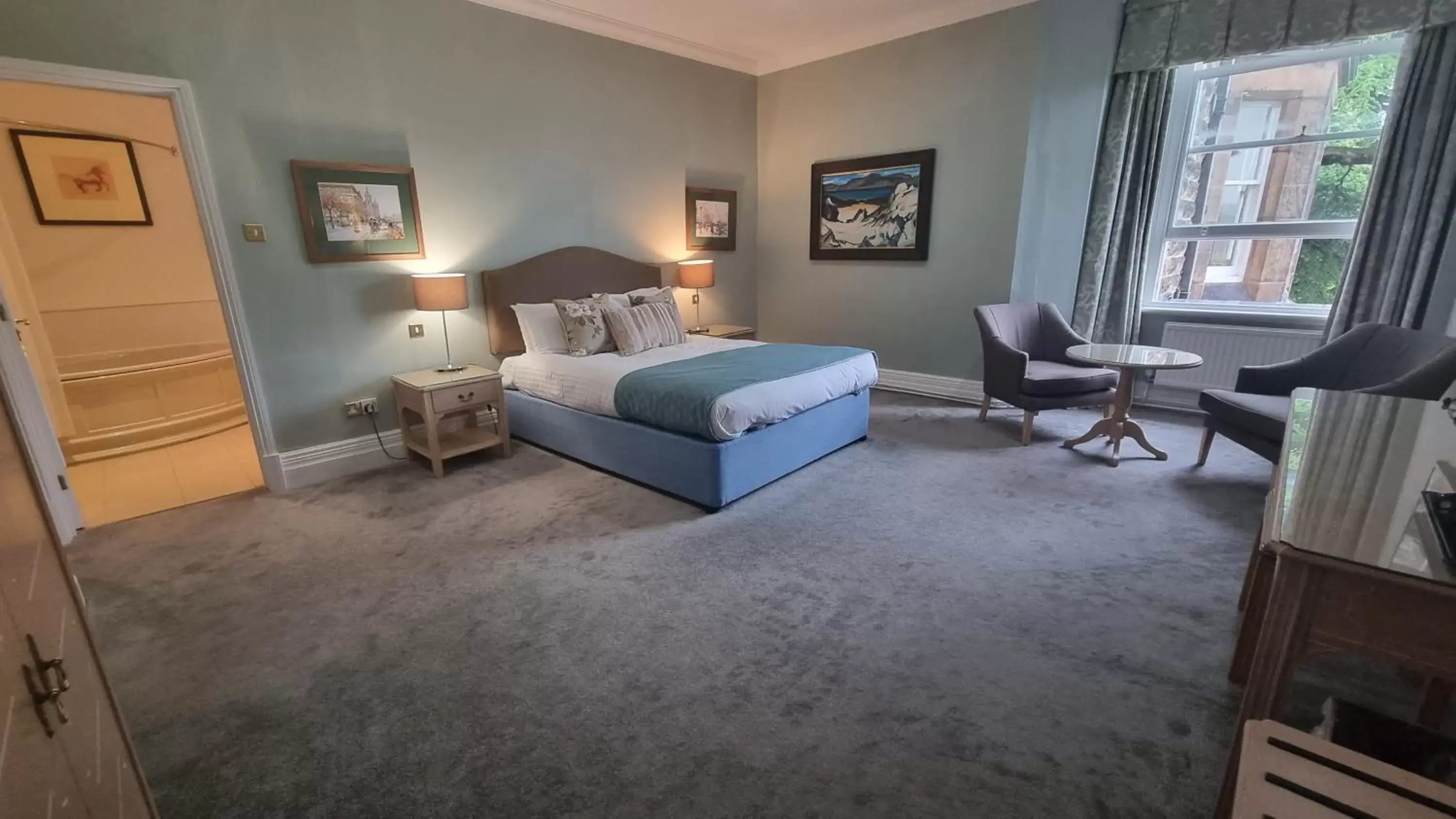 Bed, Seating Area in Makeney Hall Hotel