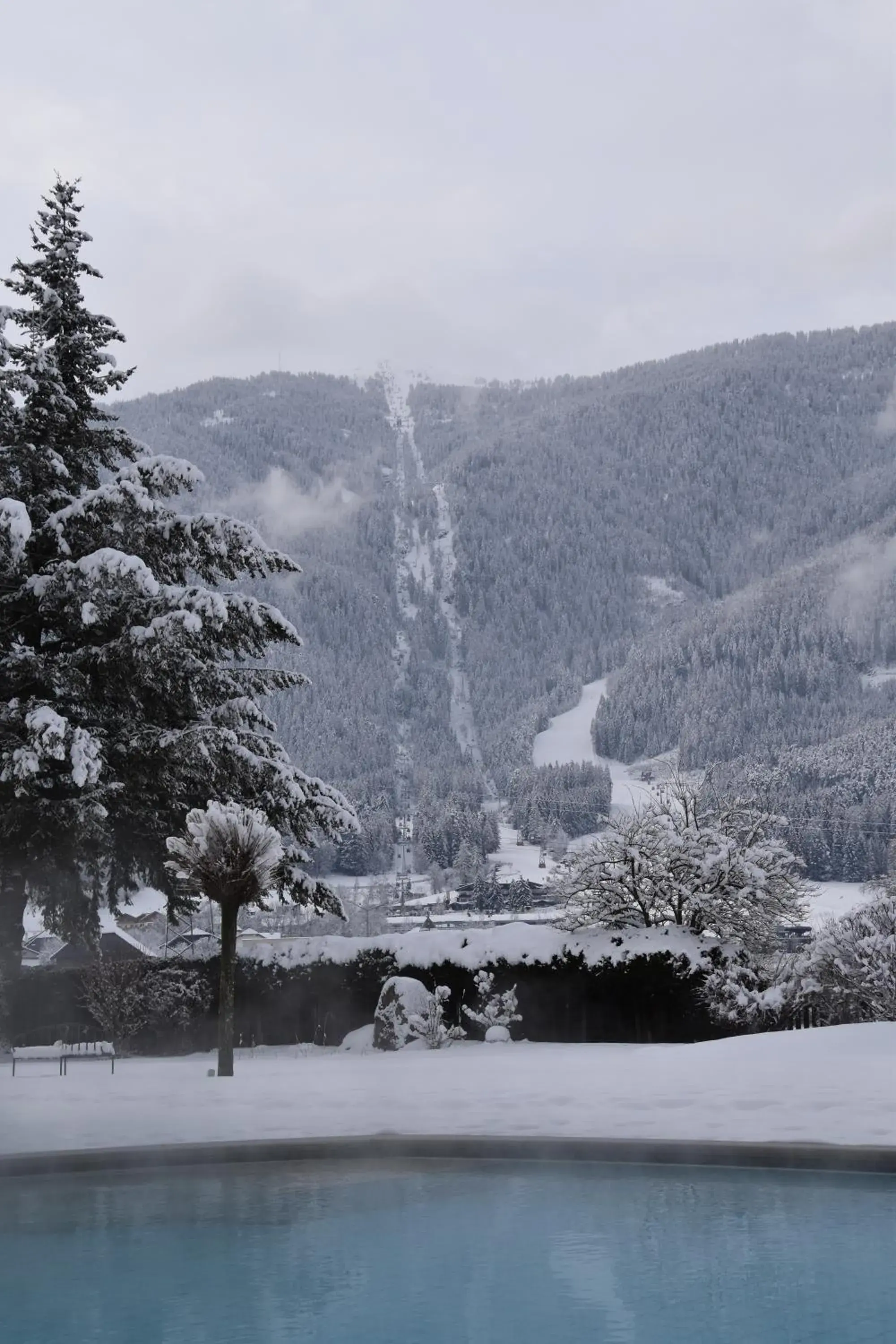 Swimming pool, Winter in Majestic Hotel & Spa Resort