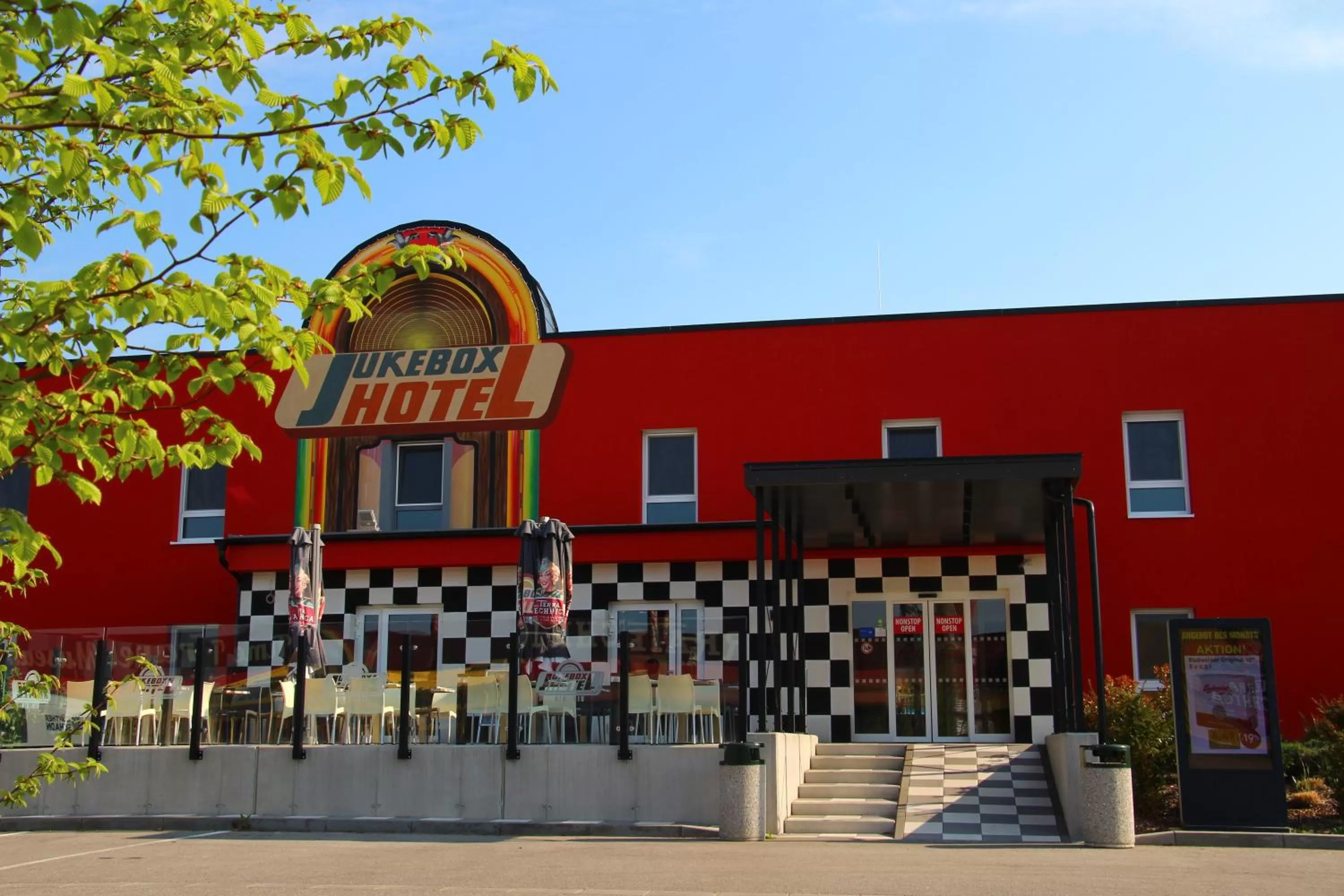 Property Building in Jukebox Hotel