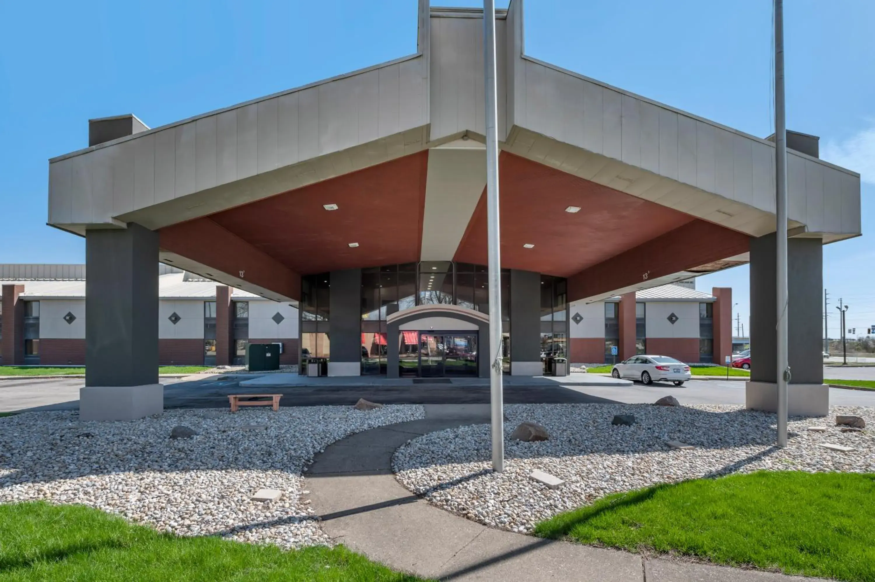 Property Building in Suburban Studios Lafayette