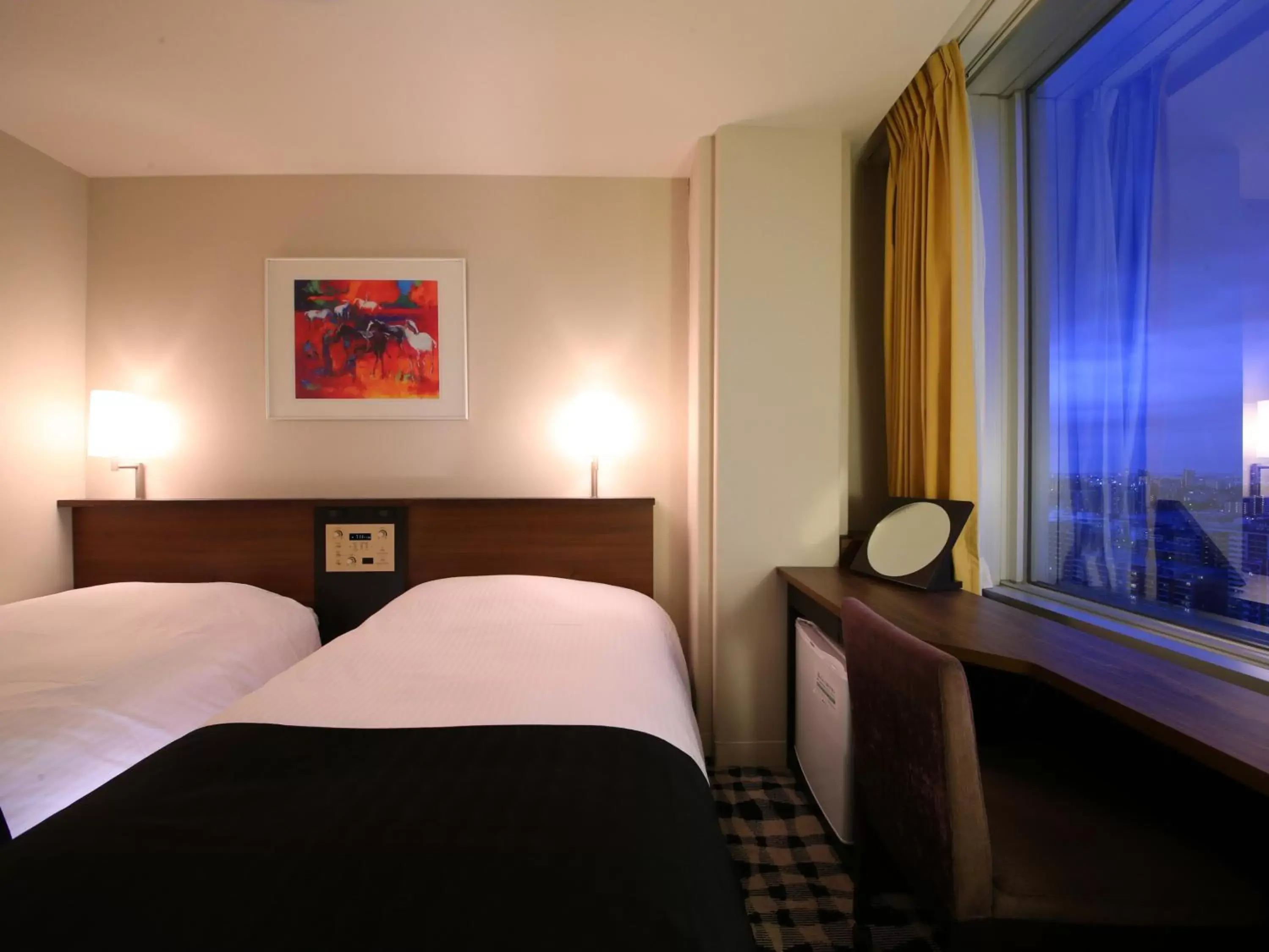 Photo of the whole room, Bed in APA Hotel & Resort Tokyo Bay Makuhari