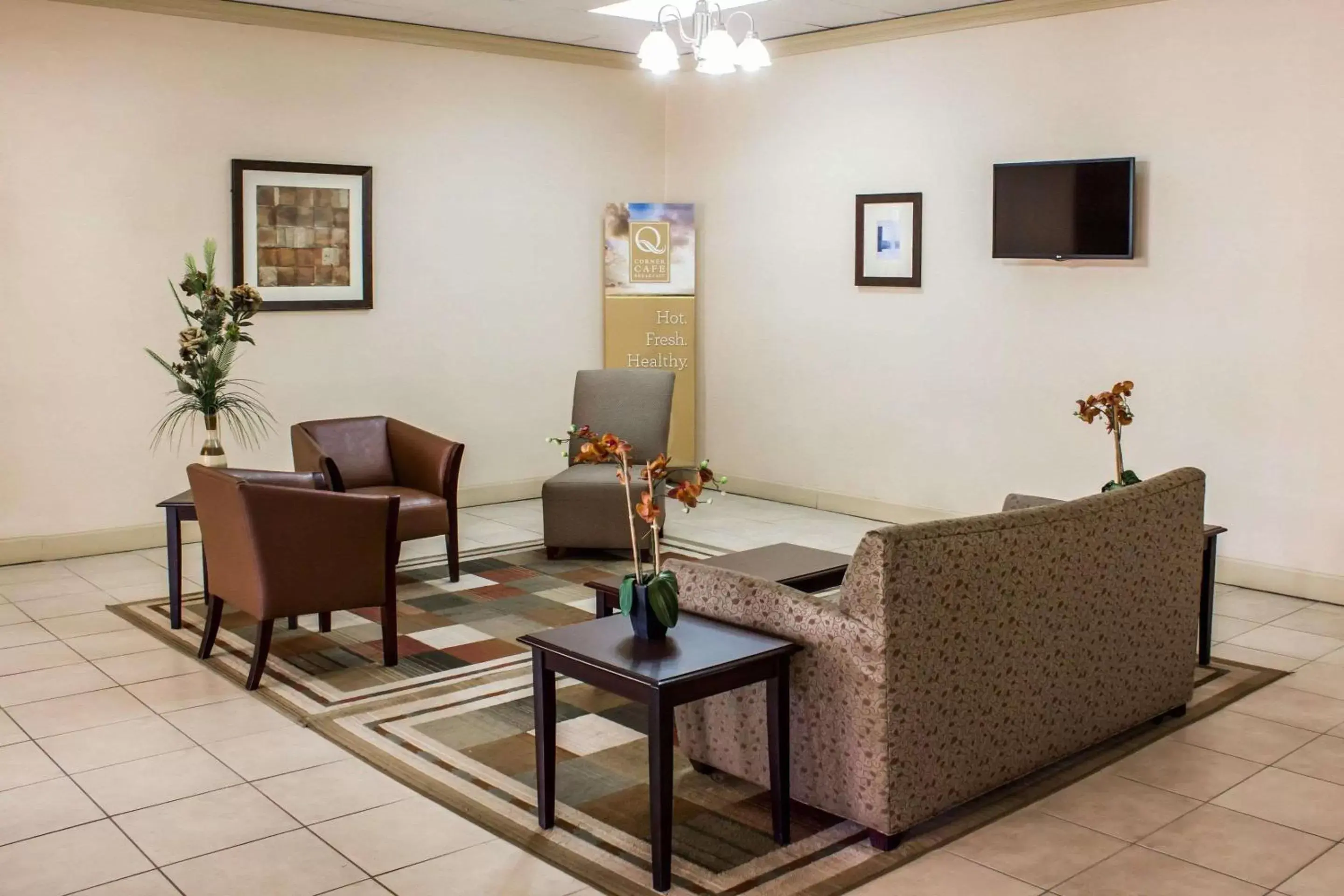 Lobby or reception, Seating Area in Quality Inn Dunn