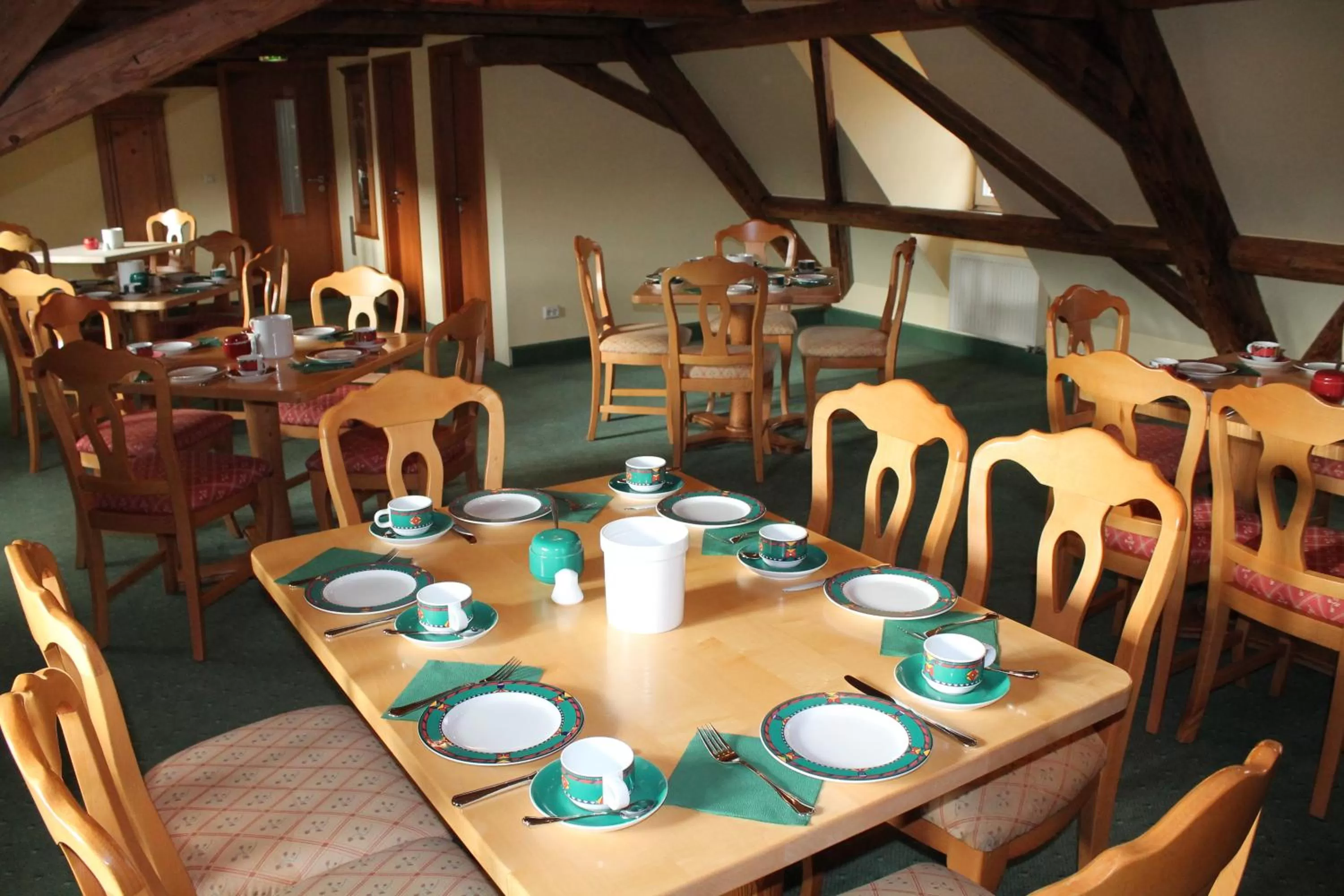 Restaurant/places to eat in Hotel zum Brauhaus