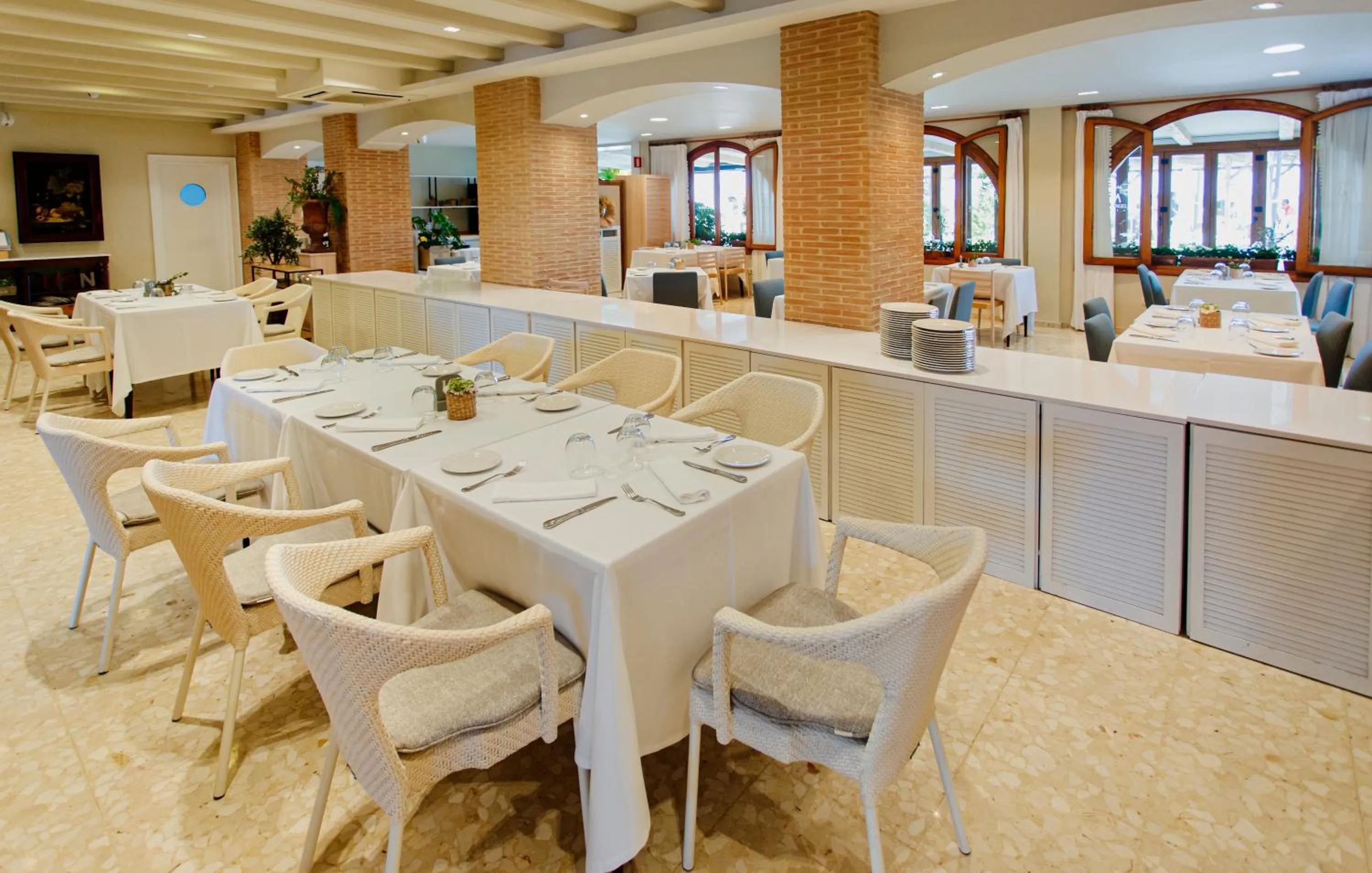 Restaurant/places to eat in Hotel Los Ángeles Denia