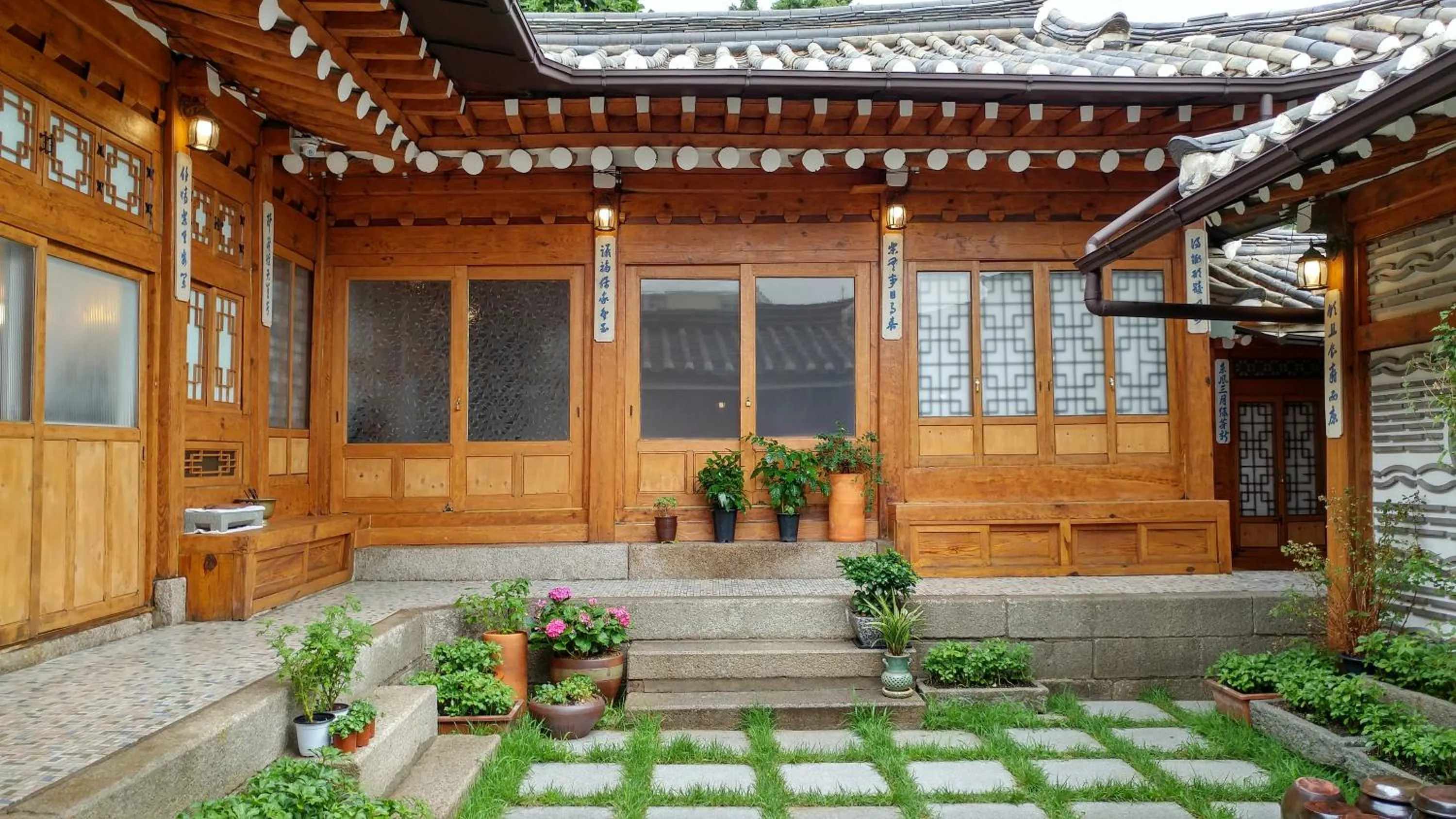 Decorative detail in Sophia Hanok Guesthouse