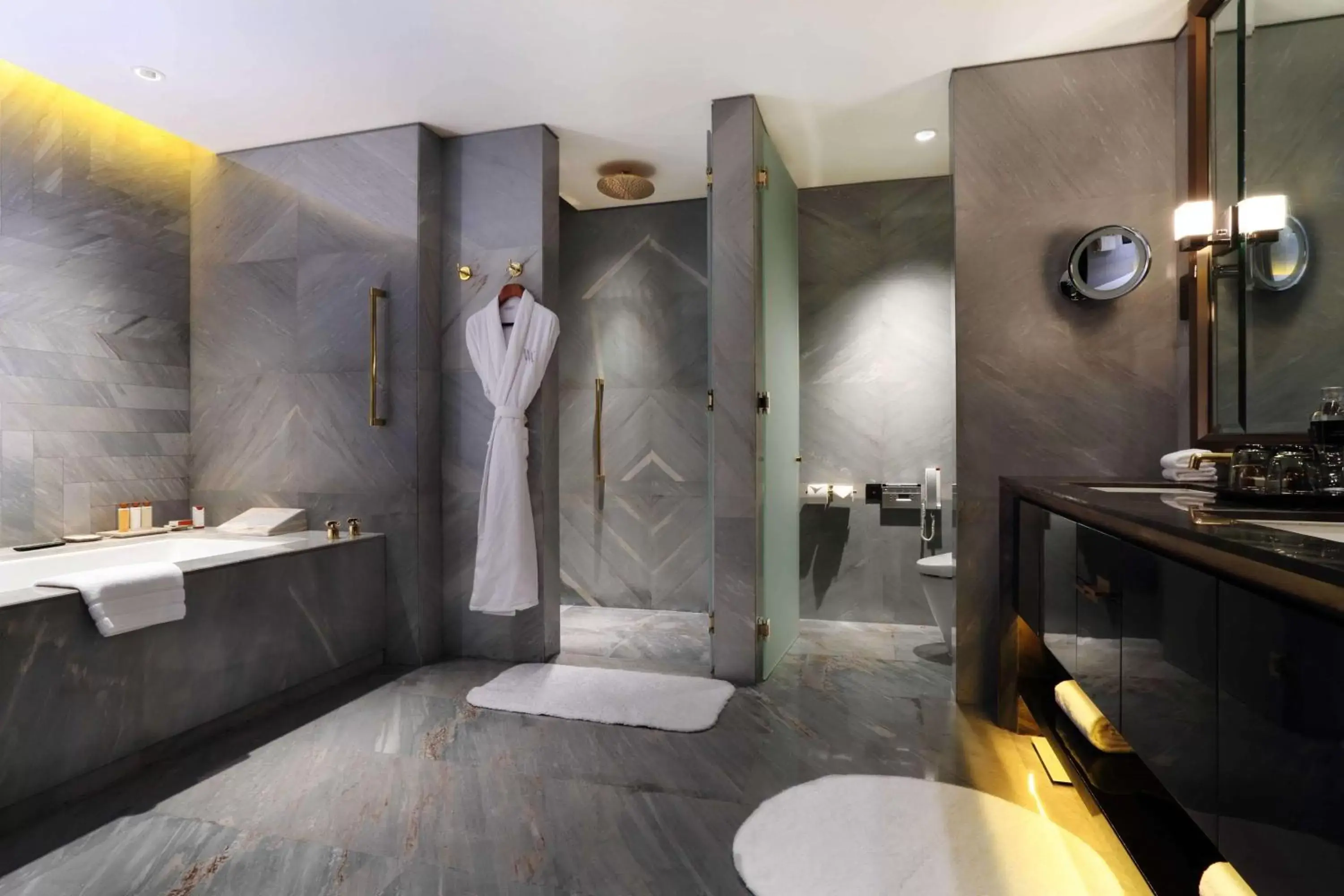 Bathroom in Waldorf Astoria Beijing Bathroom in Waldorf Astoria Beijing