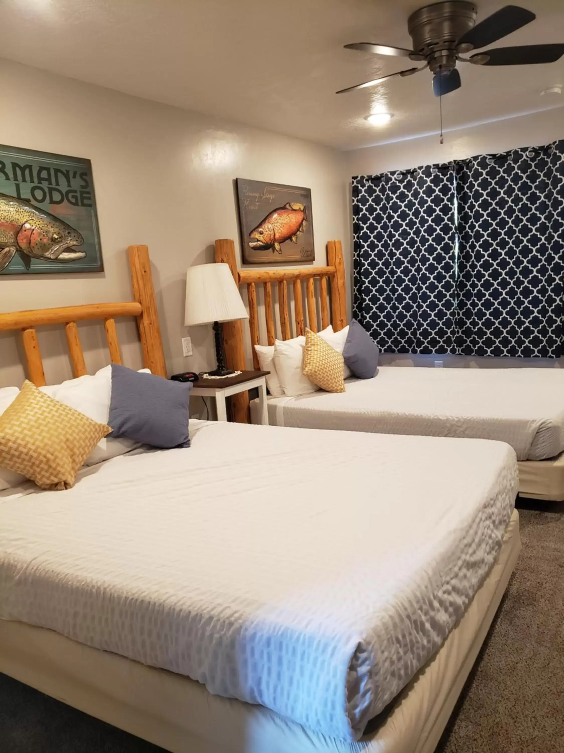 Bedroom, Bed in Flaming Gorge Resort