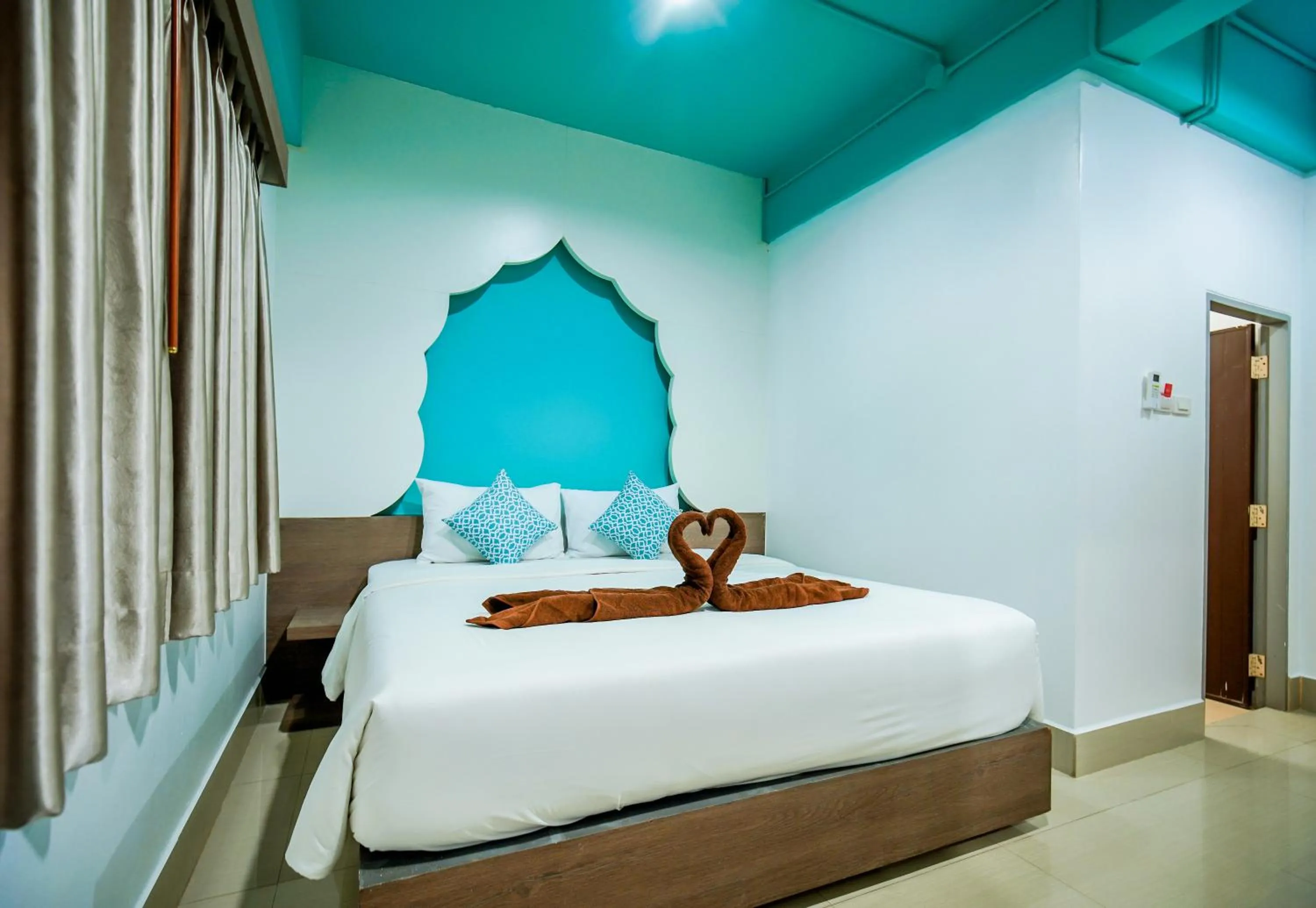 Bed in Khaleej Mass Hotel Patong