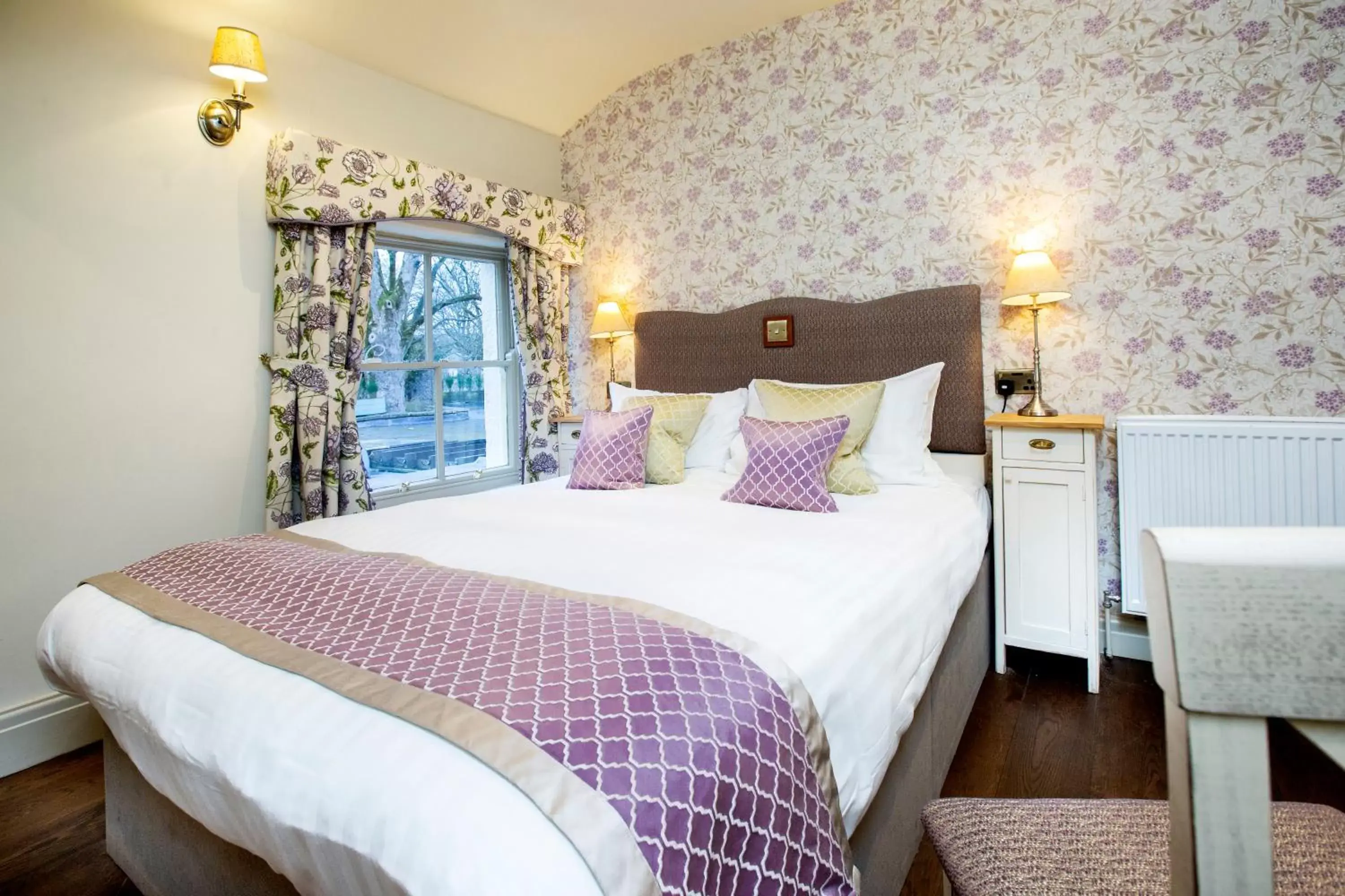 Bedroom, Bed in The Devonshire Grassington