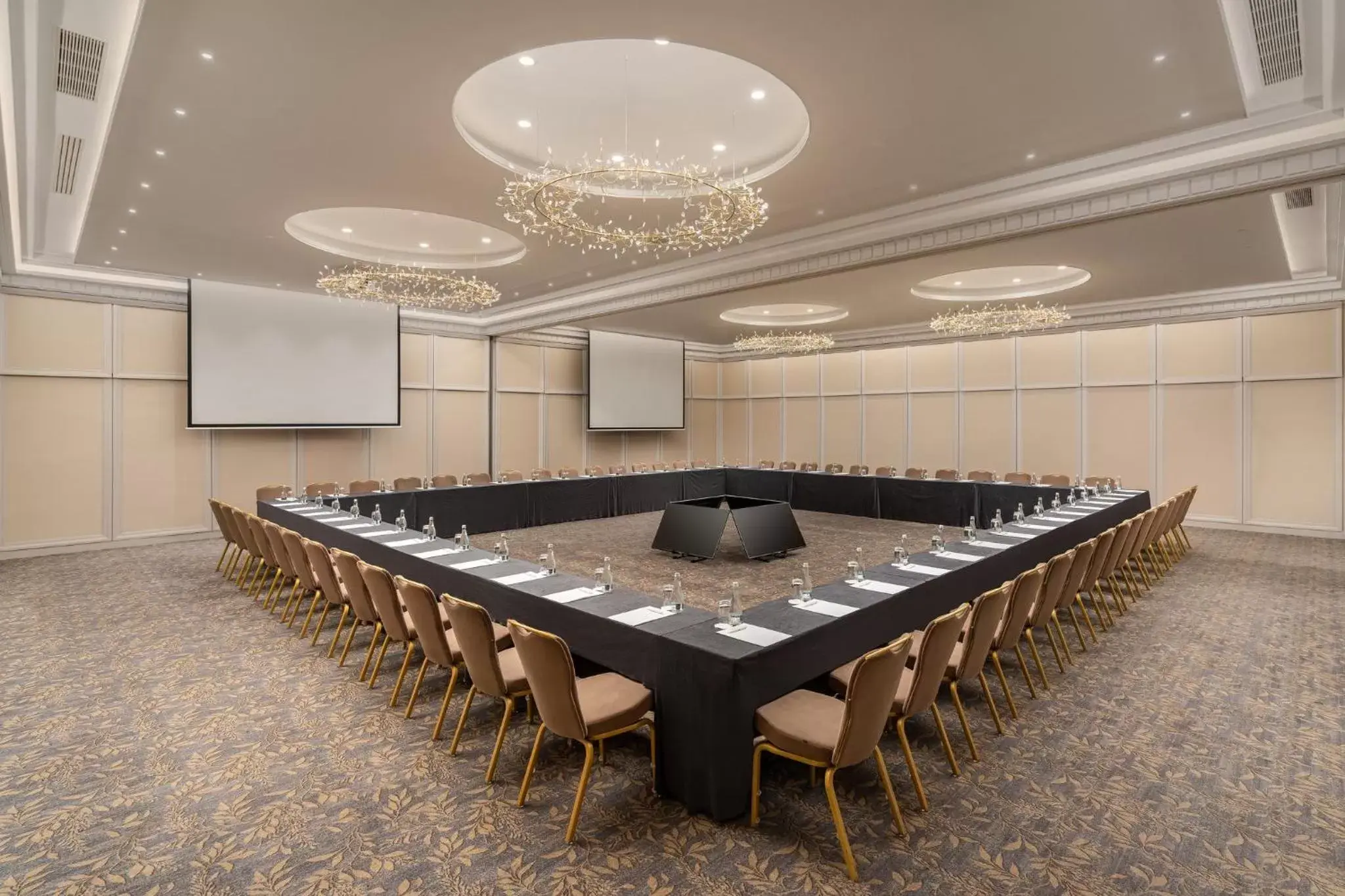 Meeting/conference room in InterContinental Athenee Palace Bucharest, an IHG Hotel