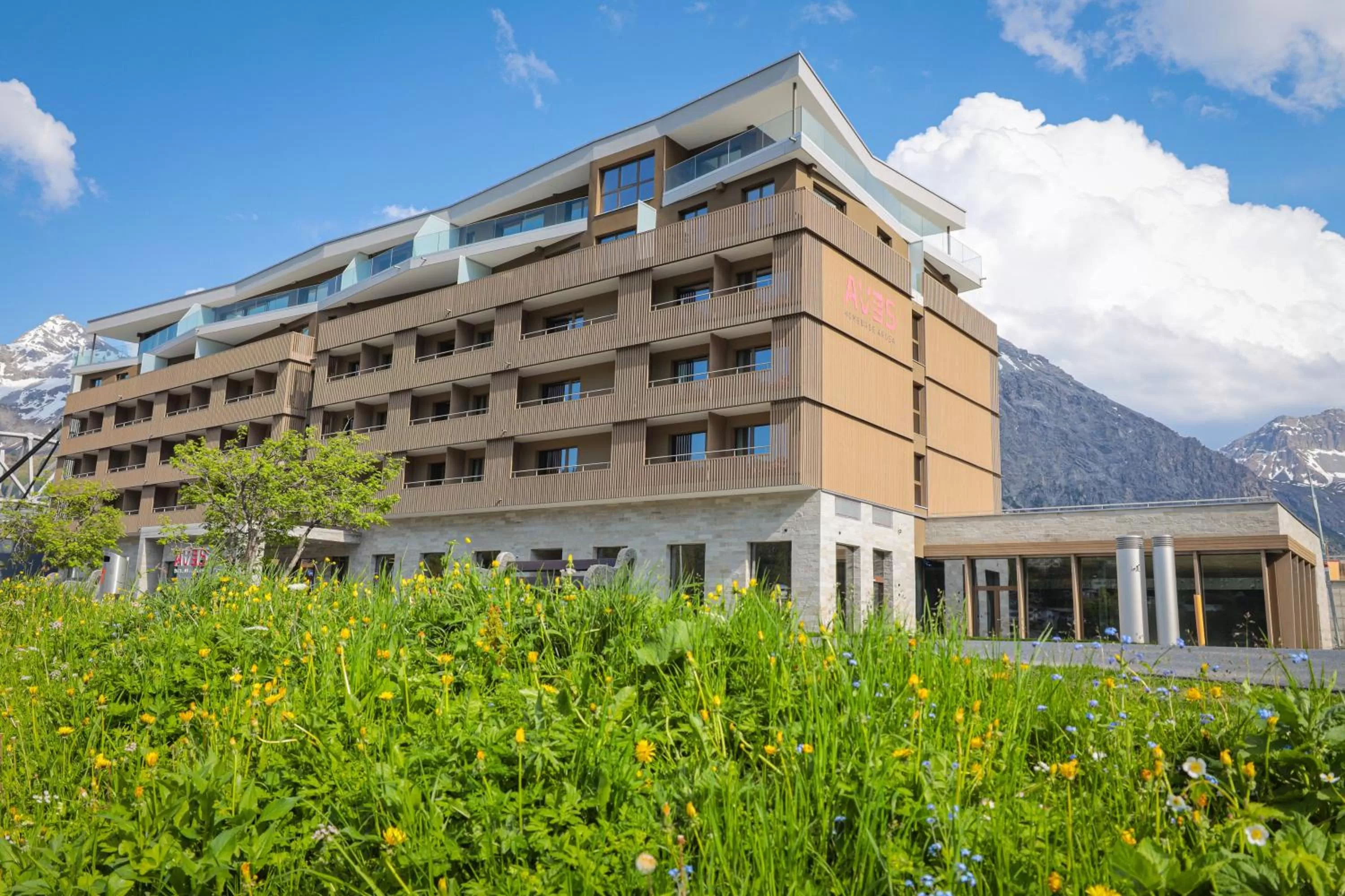 Facade/entrance in AVES Hotel&Apartment Arosa