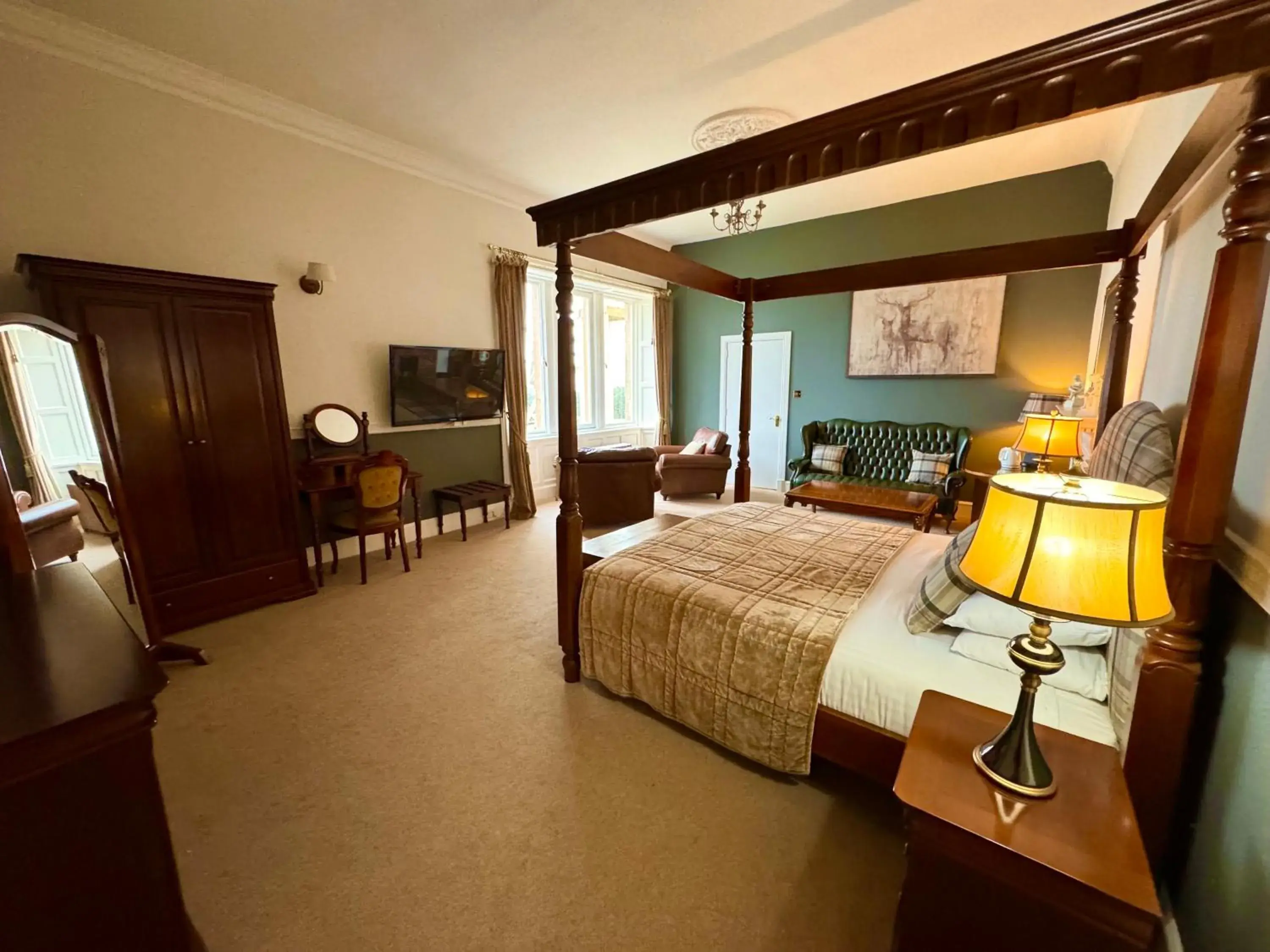 Bedroom in Invernairne Guest House