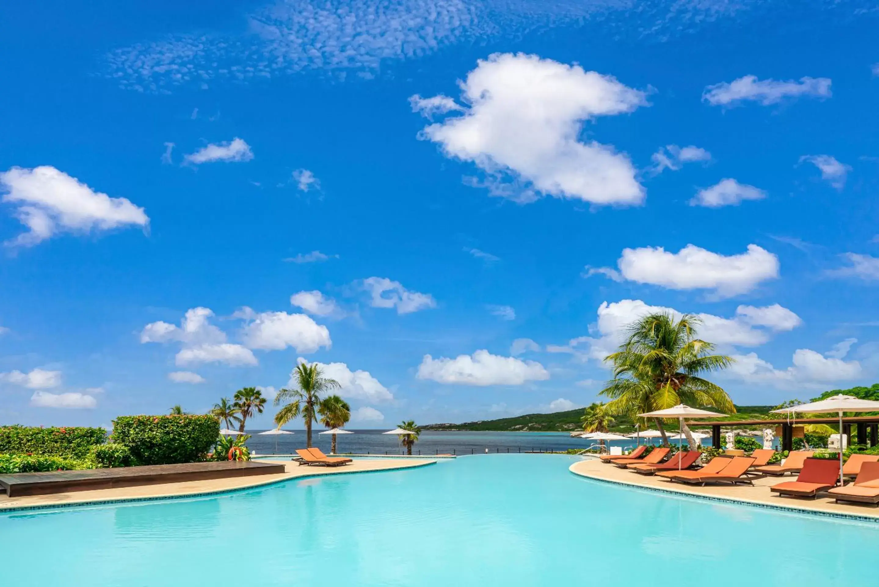 Swimming pool in Dreams Curacao Resort, Spa & Casino