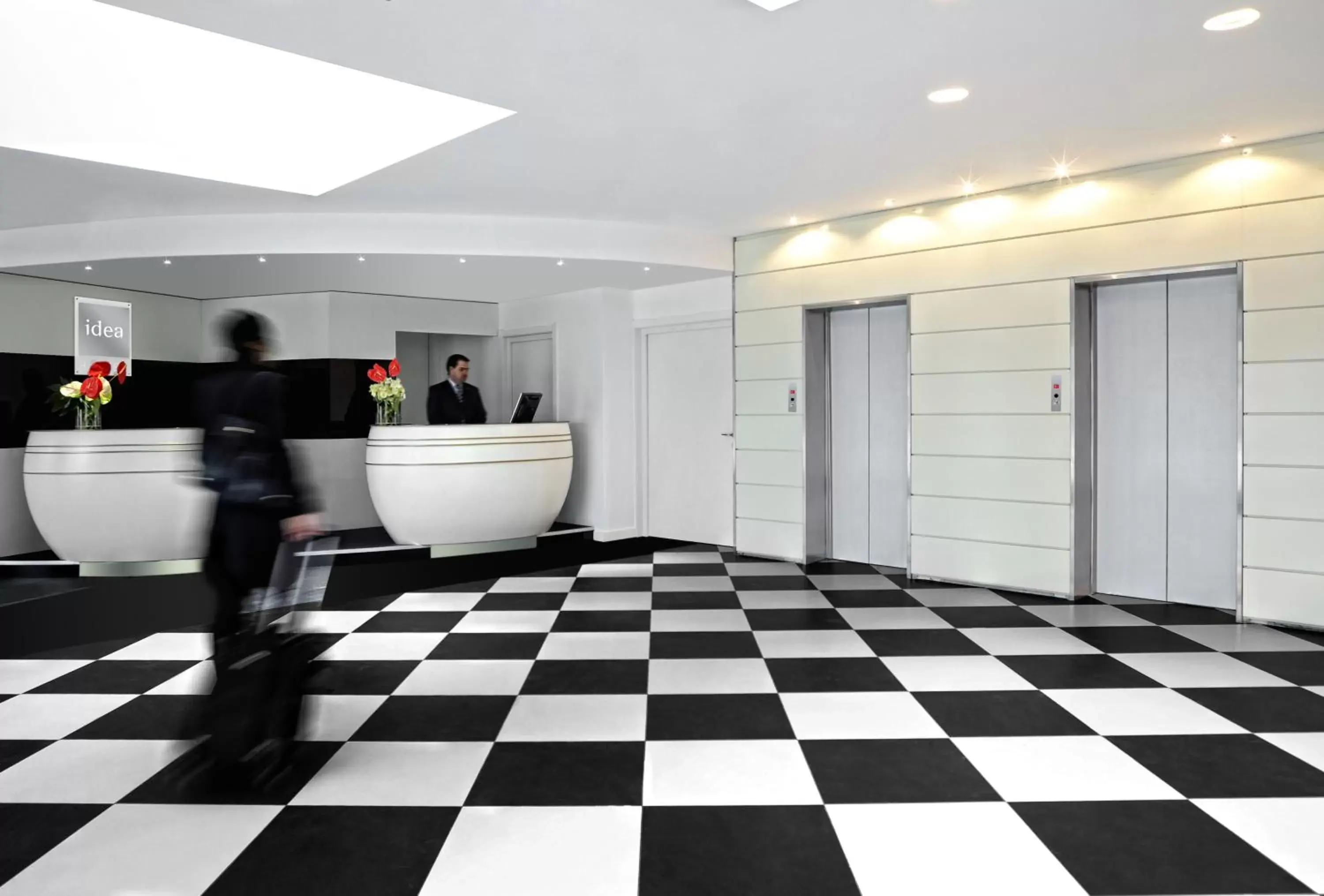 Lobby or reception in Idea Hotel Milano Malpensa Airport Lobby or reception in Idea Hotel Milano Malpensa Airport