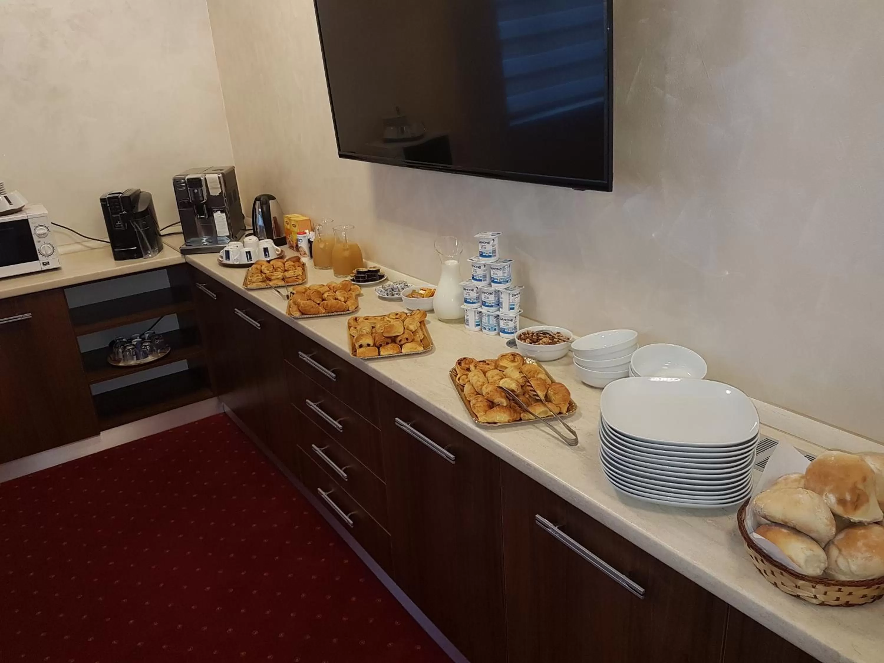 Breakfast, Kitchen/Kitchenette in Le Mer