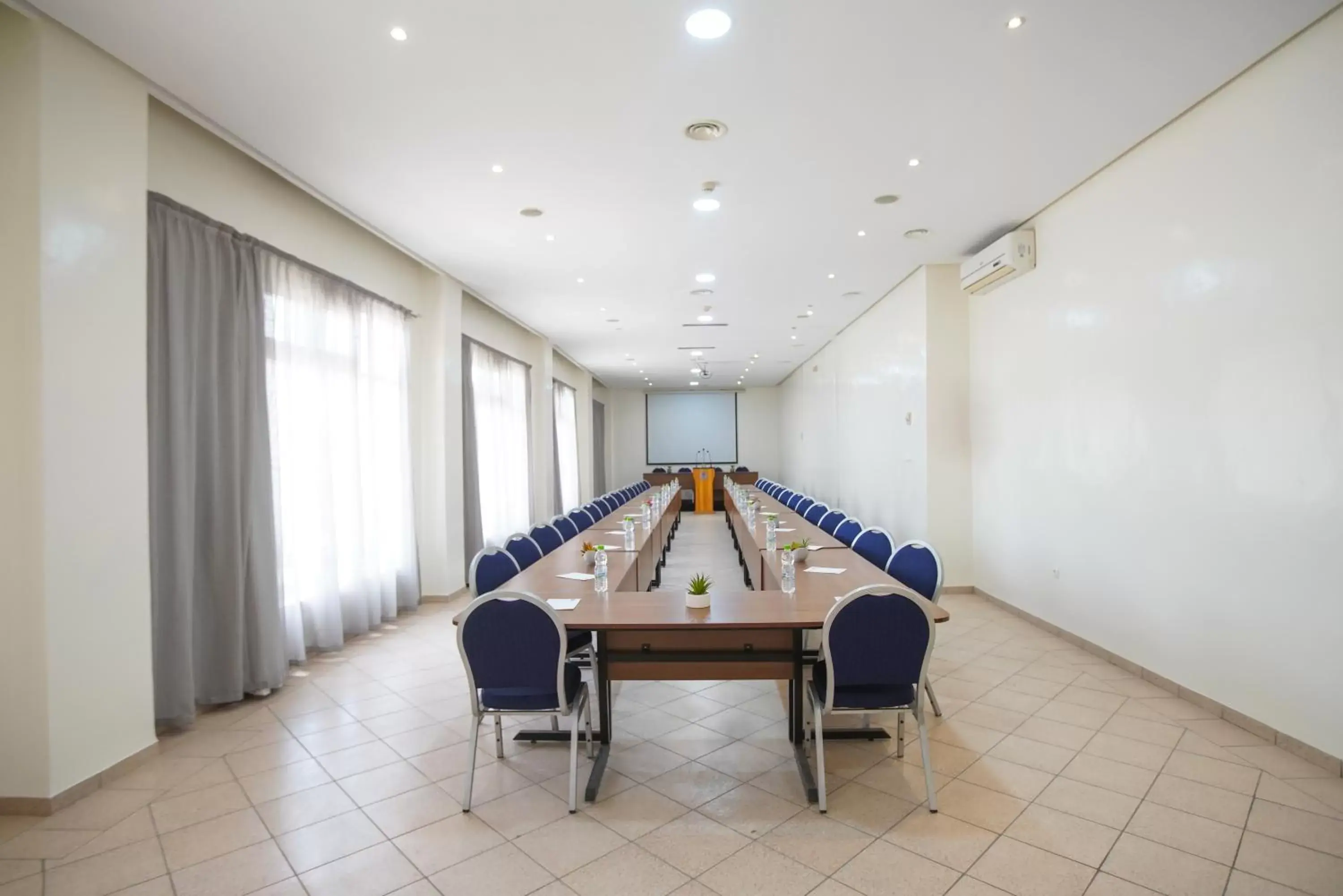 Meeting/conference room in Hotel Tildi Hotel & Spa