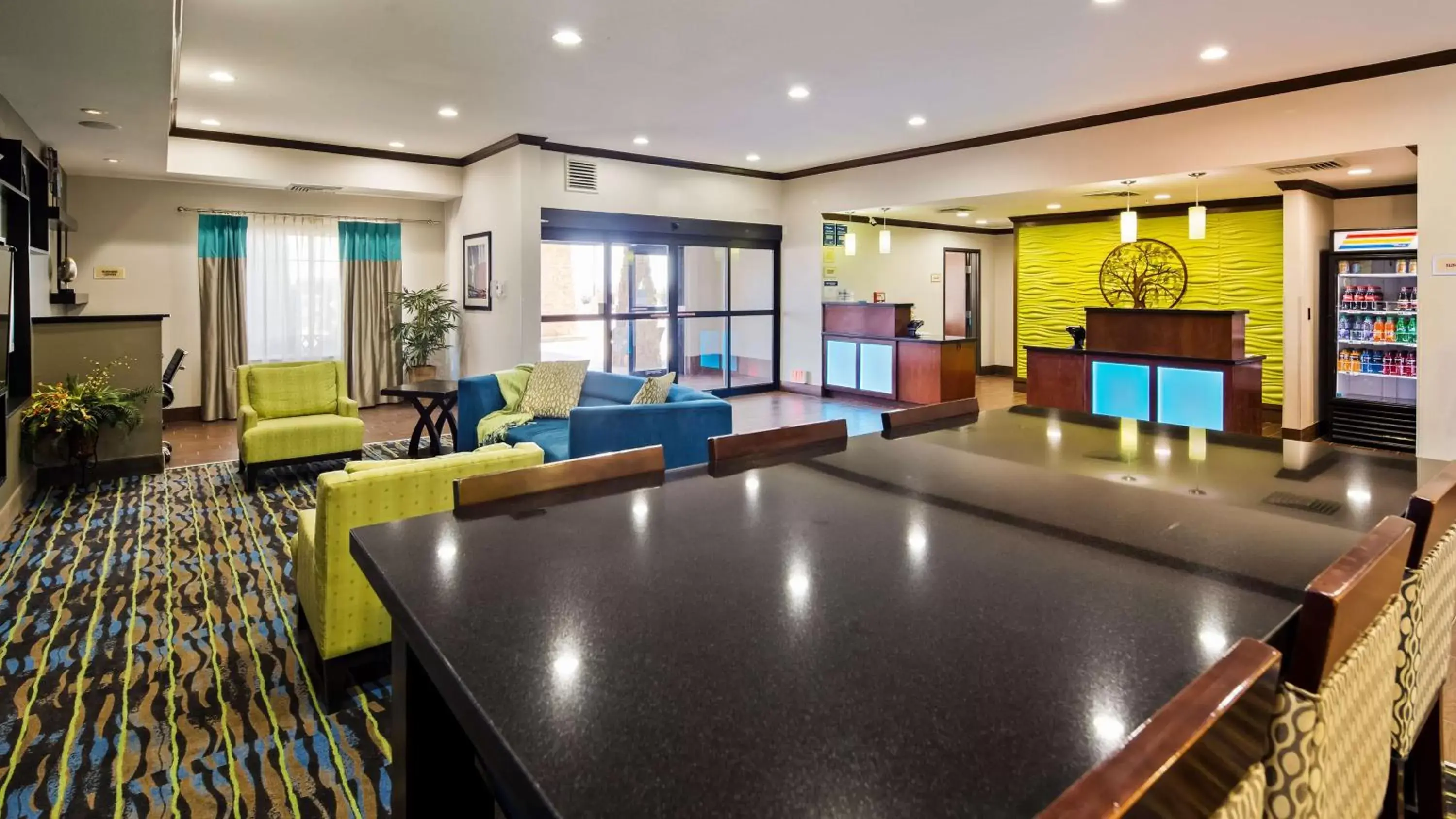 Lobby or reception in Best Western Plus Denver City Hotel & Suites