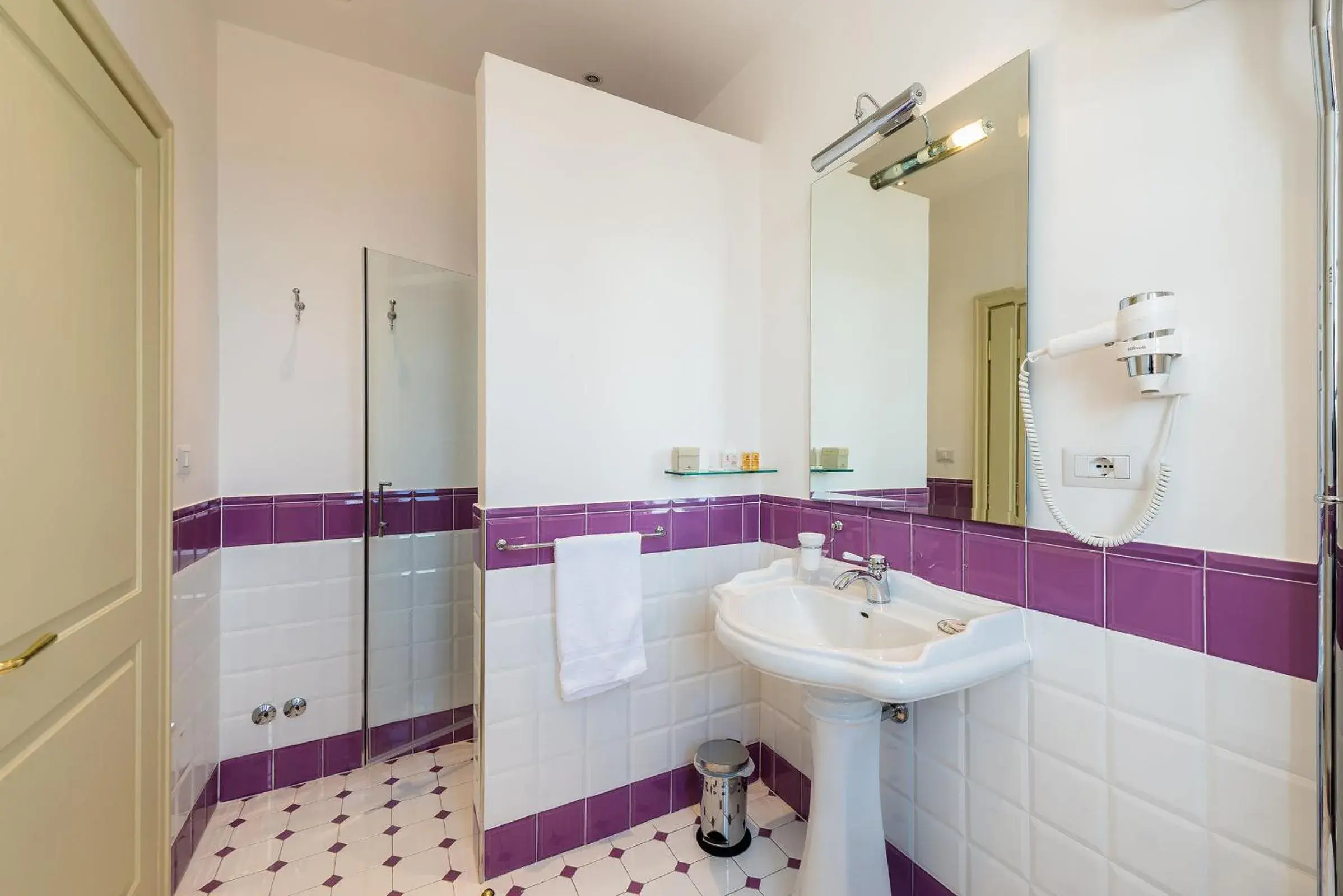 Bathroom in Relais Paradiso Resort & Spa