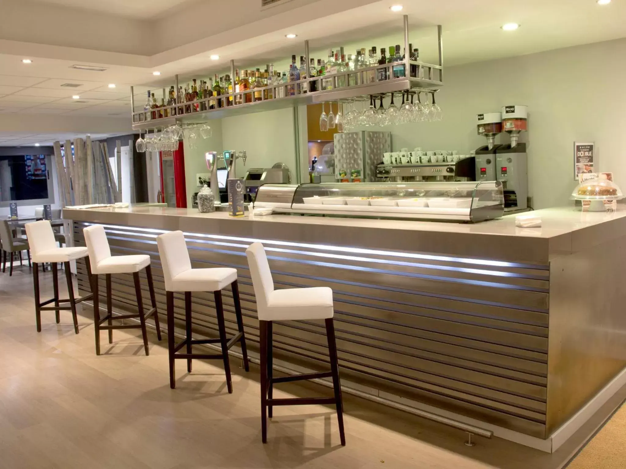 Lounge or bar in UVE Alcobendas Lounge or bar in UVE Alcobendas