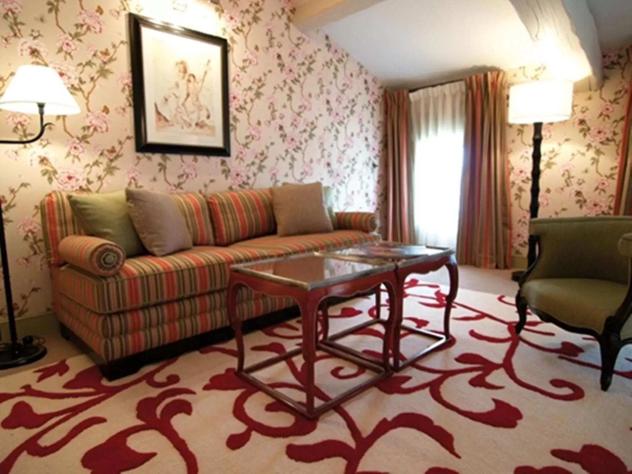 Seating Area in Hôtel de Pavie