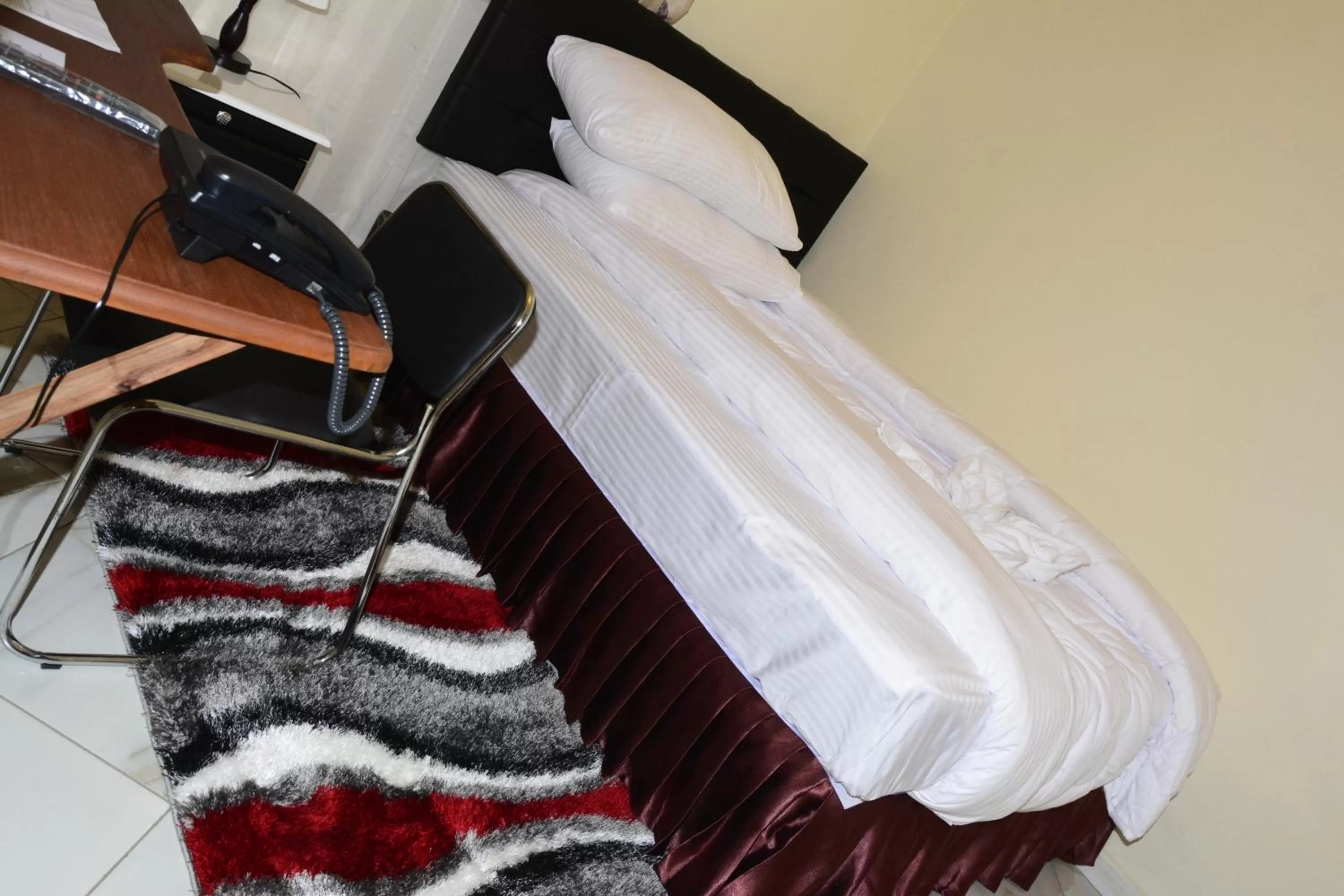 Bedroom, Bed in Africa Lodge Arusha